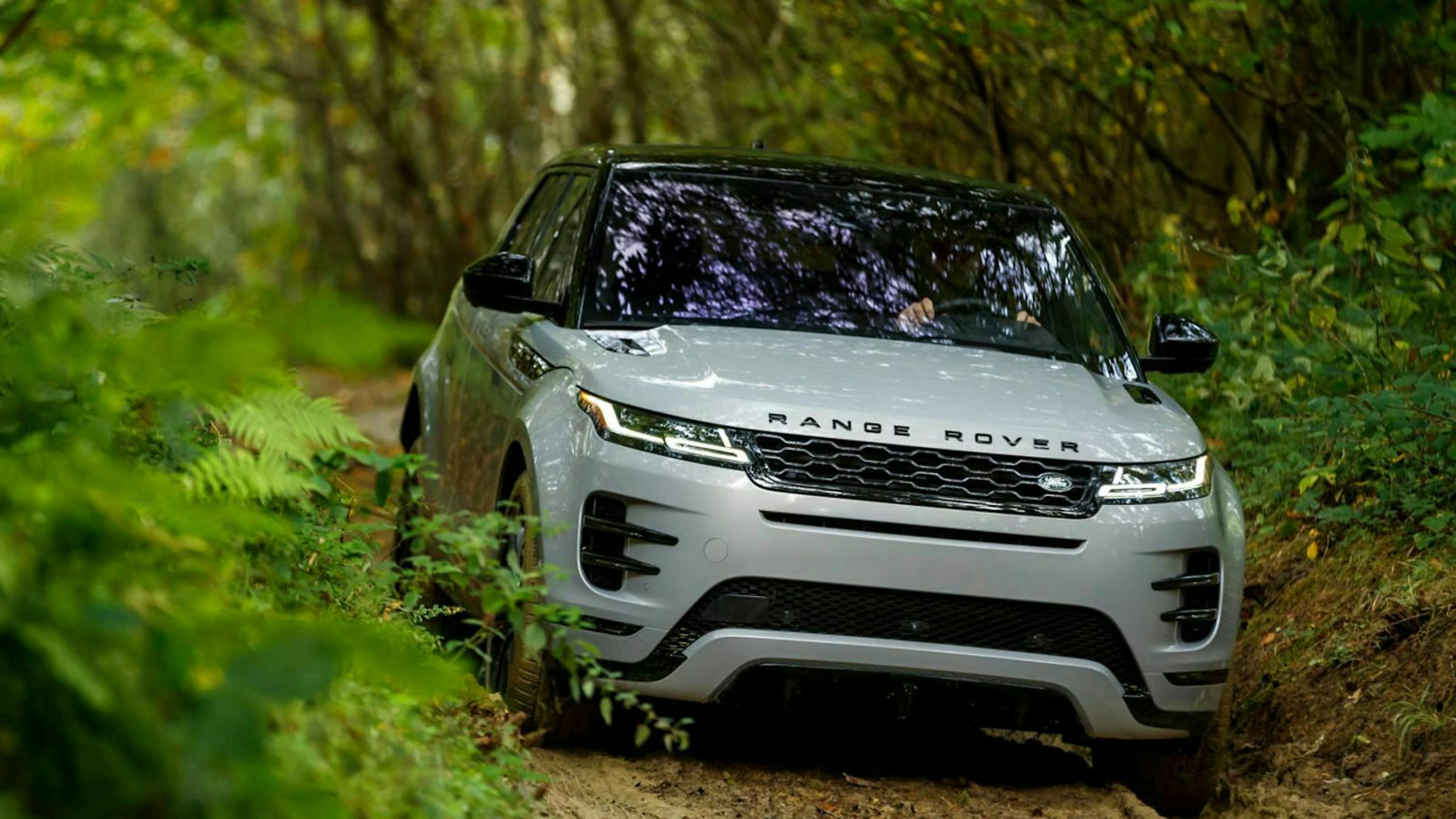 Range Rover hat die Form des Evoque zum Generationswechsel geglättet, Gelände soll er trotzdem können