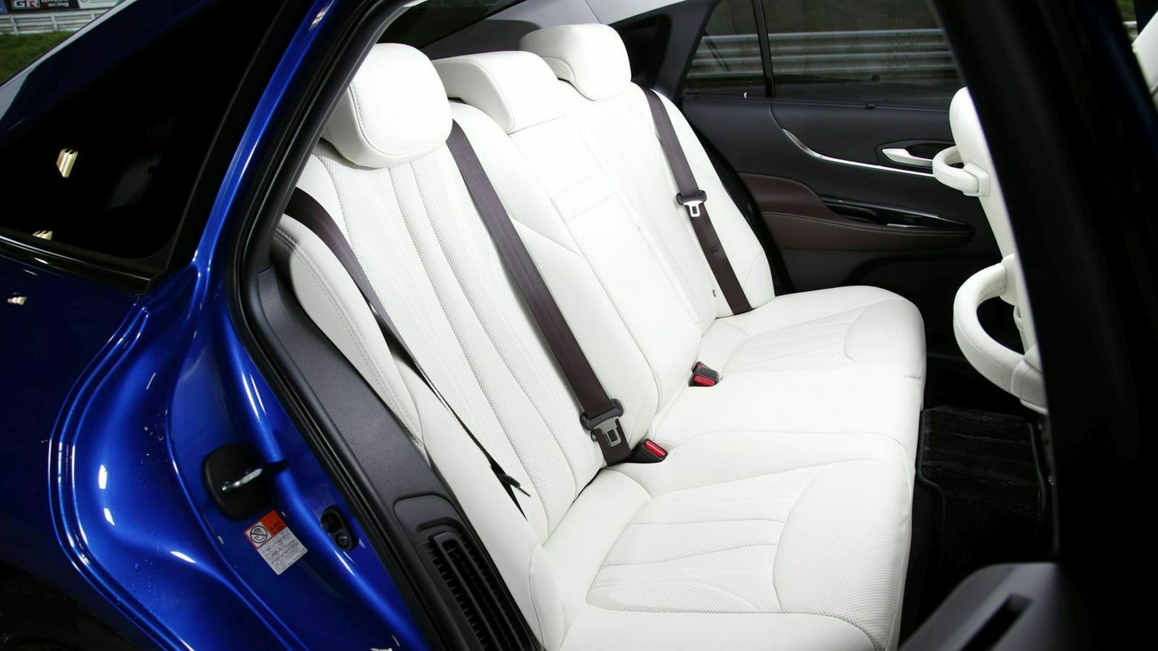 Toyota Mirai 2 (2021) Rückbank