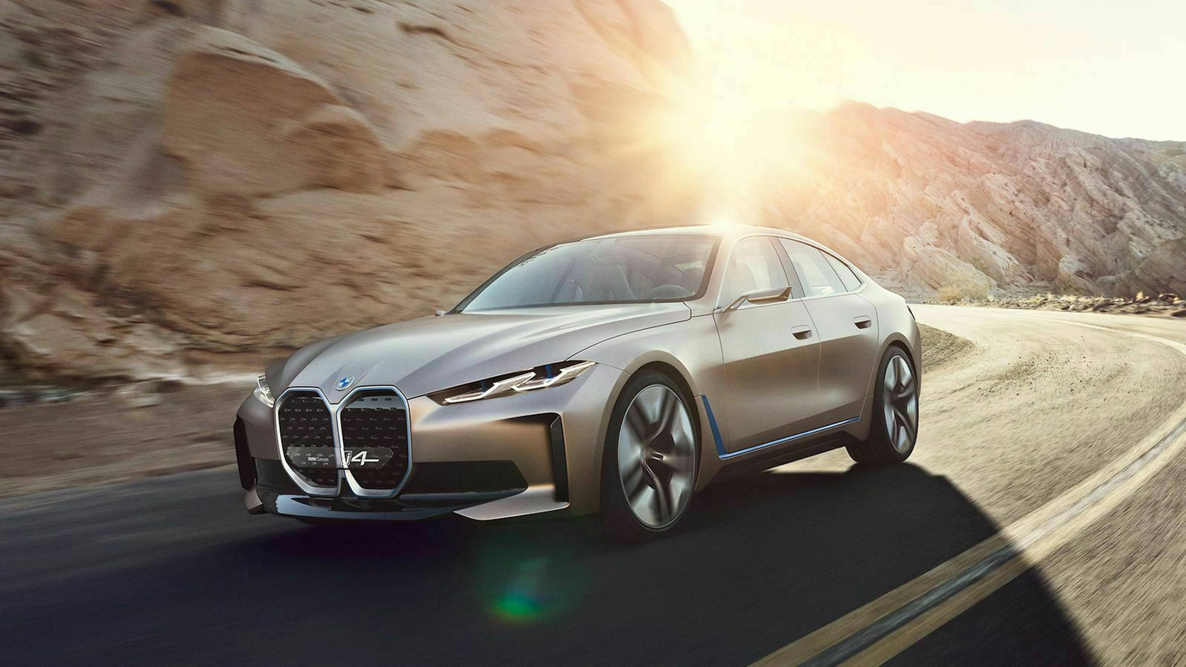 Zu sehen ist der BMW Concept i4, fahrend