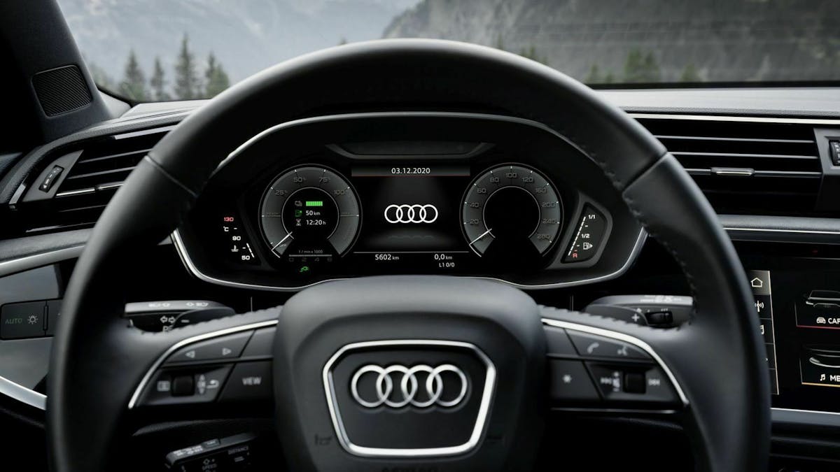 Audi Q3 PHEV Fahrerperspektive