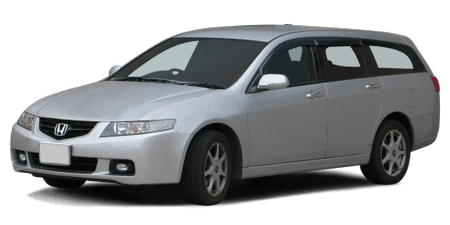 Silberner Kombi mit fünf Türen, dargestellt in Seitenansicht. Der Wagen hat dunkle Fenster und silberne Felgen.