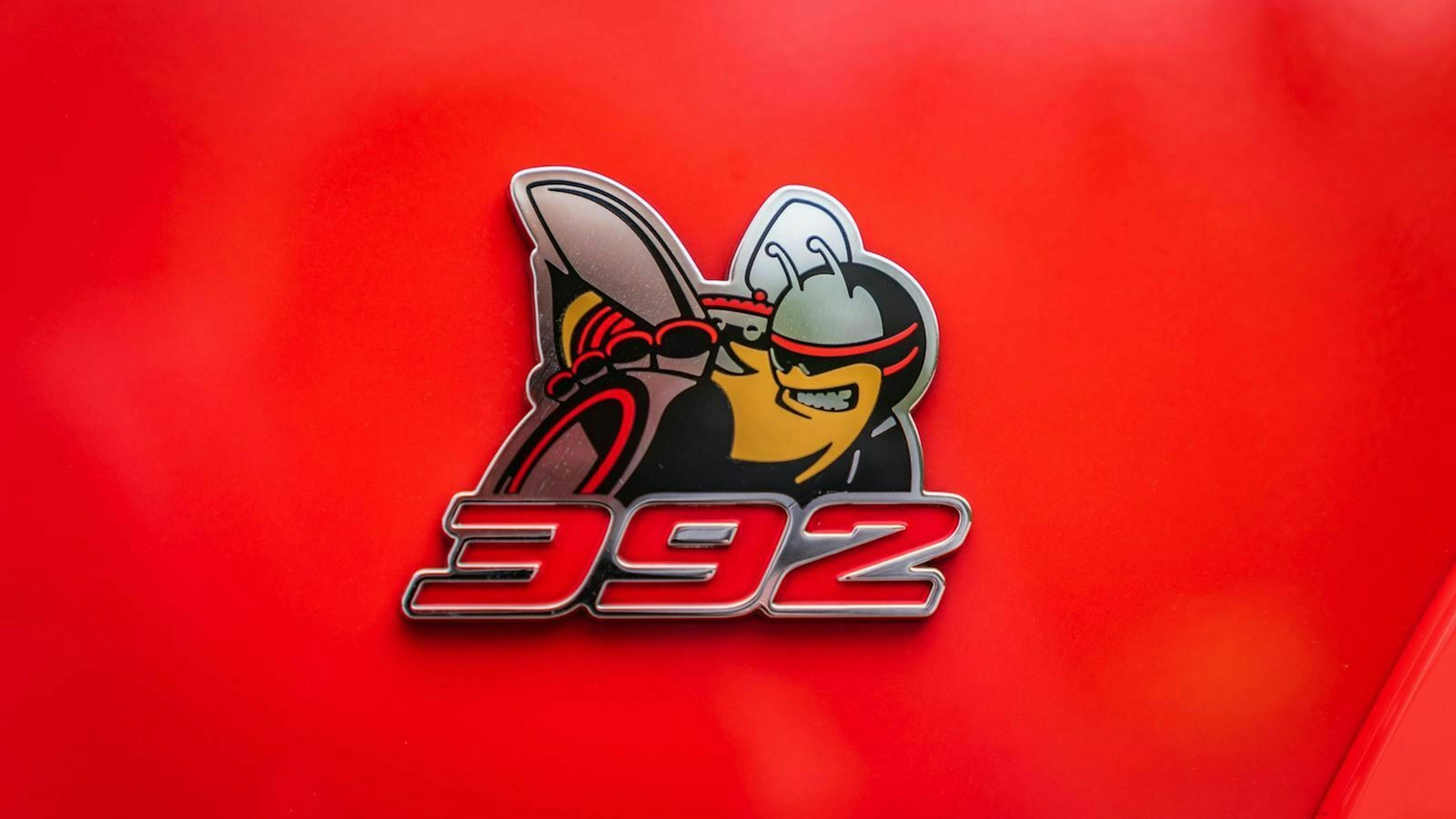 Dodge Challenger 392 Emblem