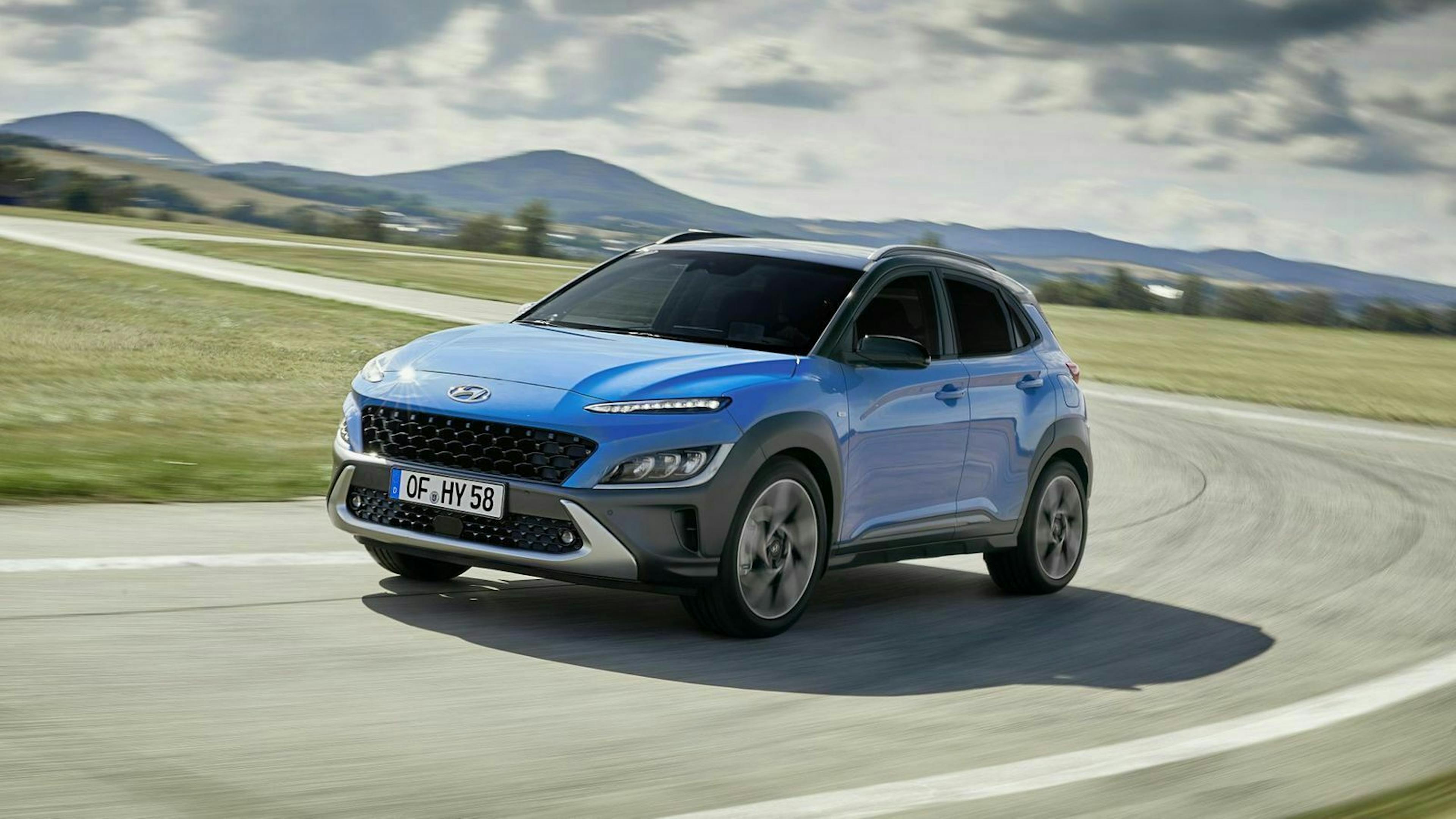 Hyundai Kona 2020 FL Dreiviertel-Frontansicht dynamisch