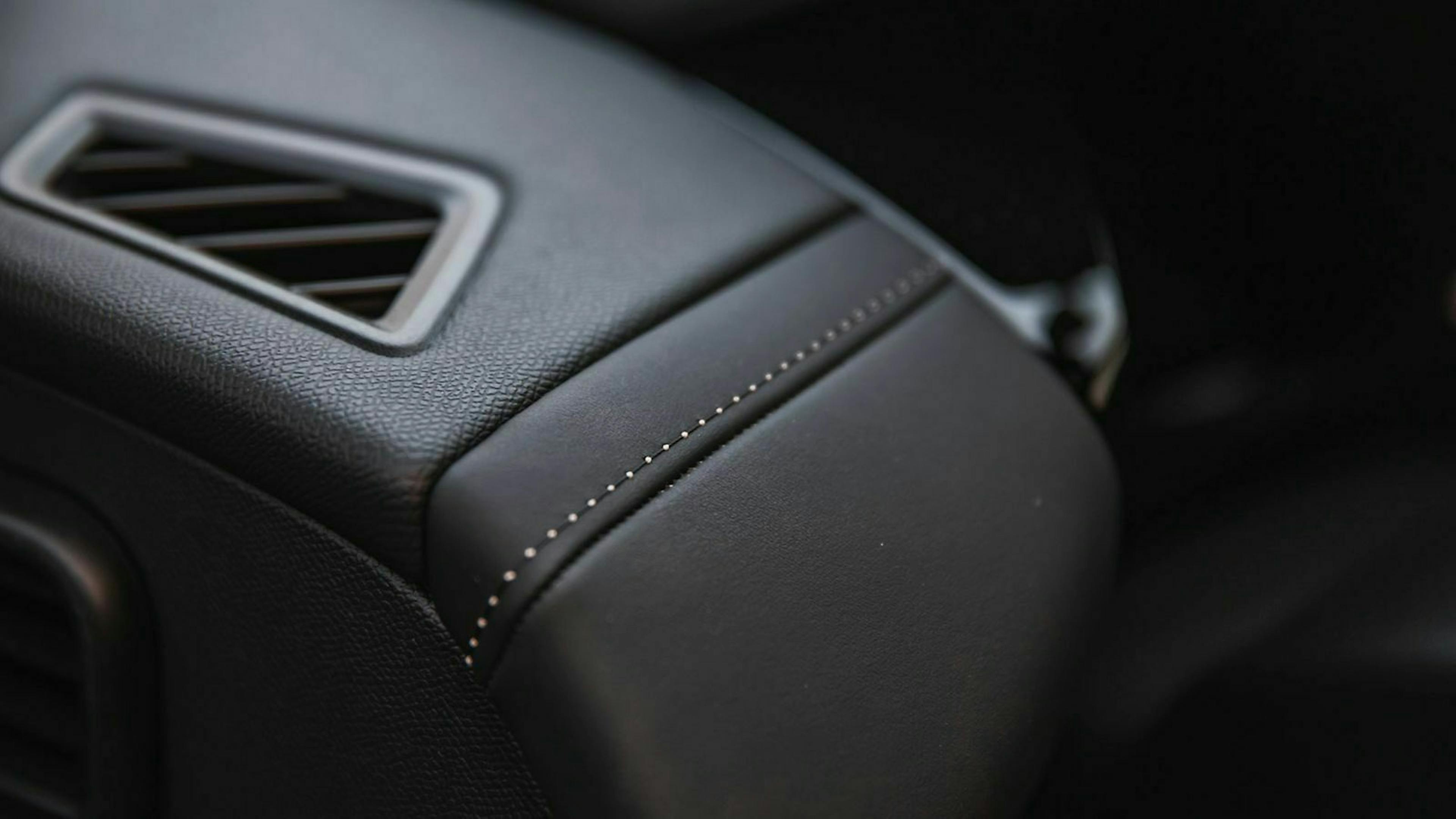 DS3 Crossback Armaturenbrett links neben lenkrad