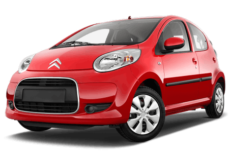 Rotes Citroën Auto in seitlicher Frontansicht, auf weißem Hintergrund. Kompaktes Design mit markanten Scheinwerfern und Logo auf der Motorhaube.