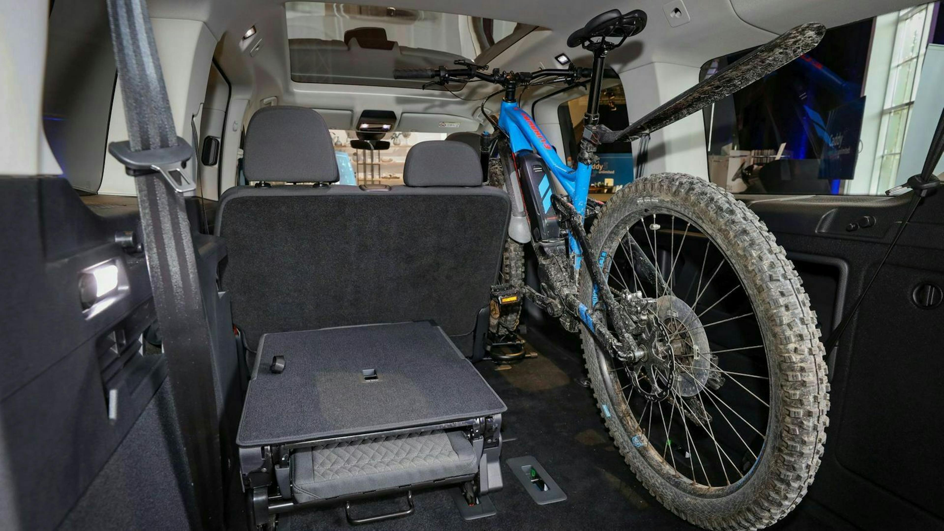 Der Kofferraum des VW Caddy 5 (2020)