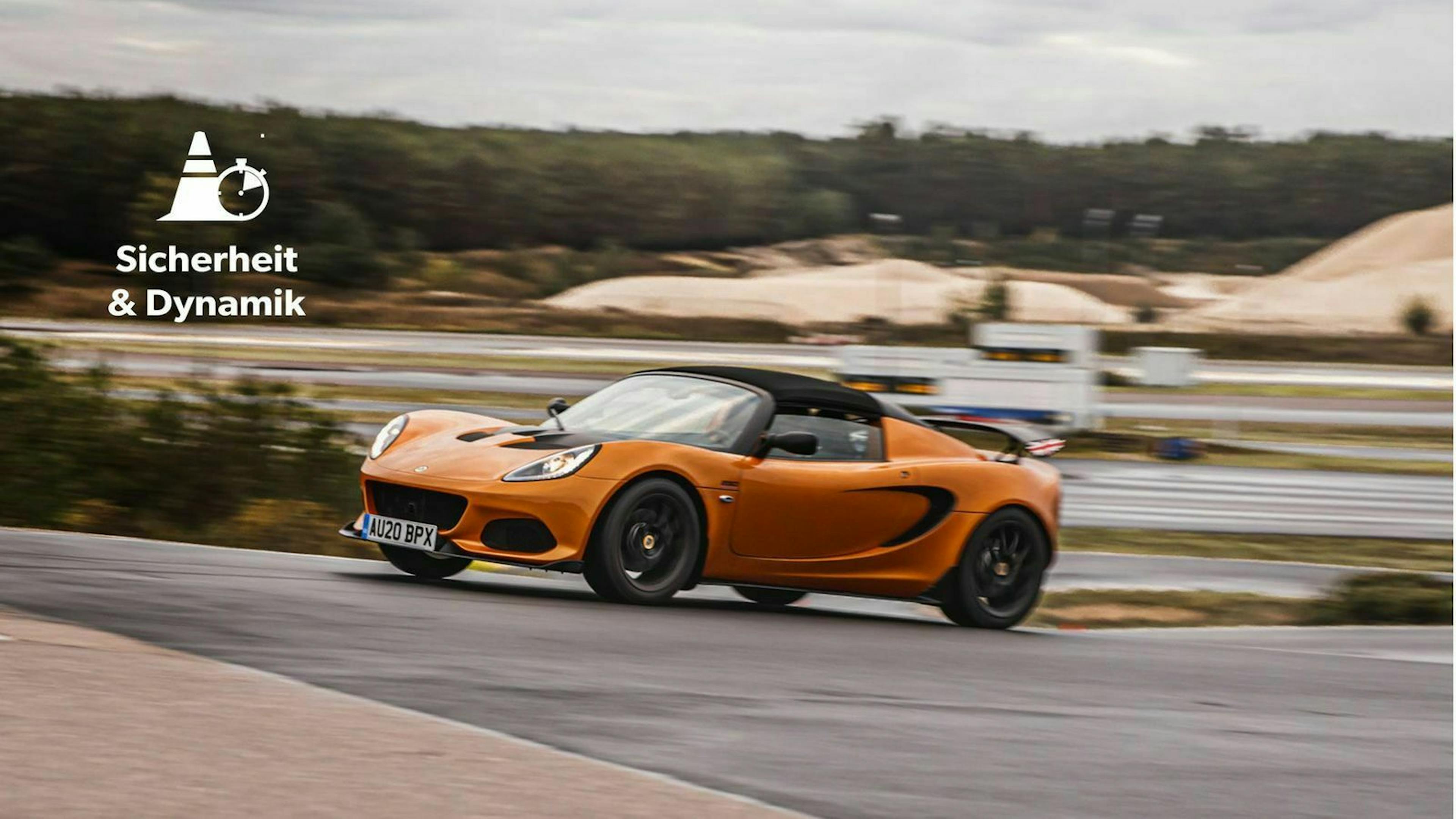 Zu sehen ist der Lotus Elise, fahrend