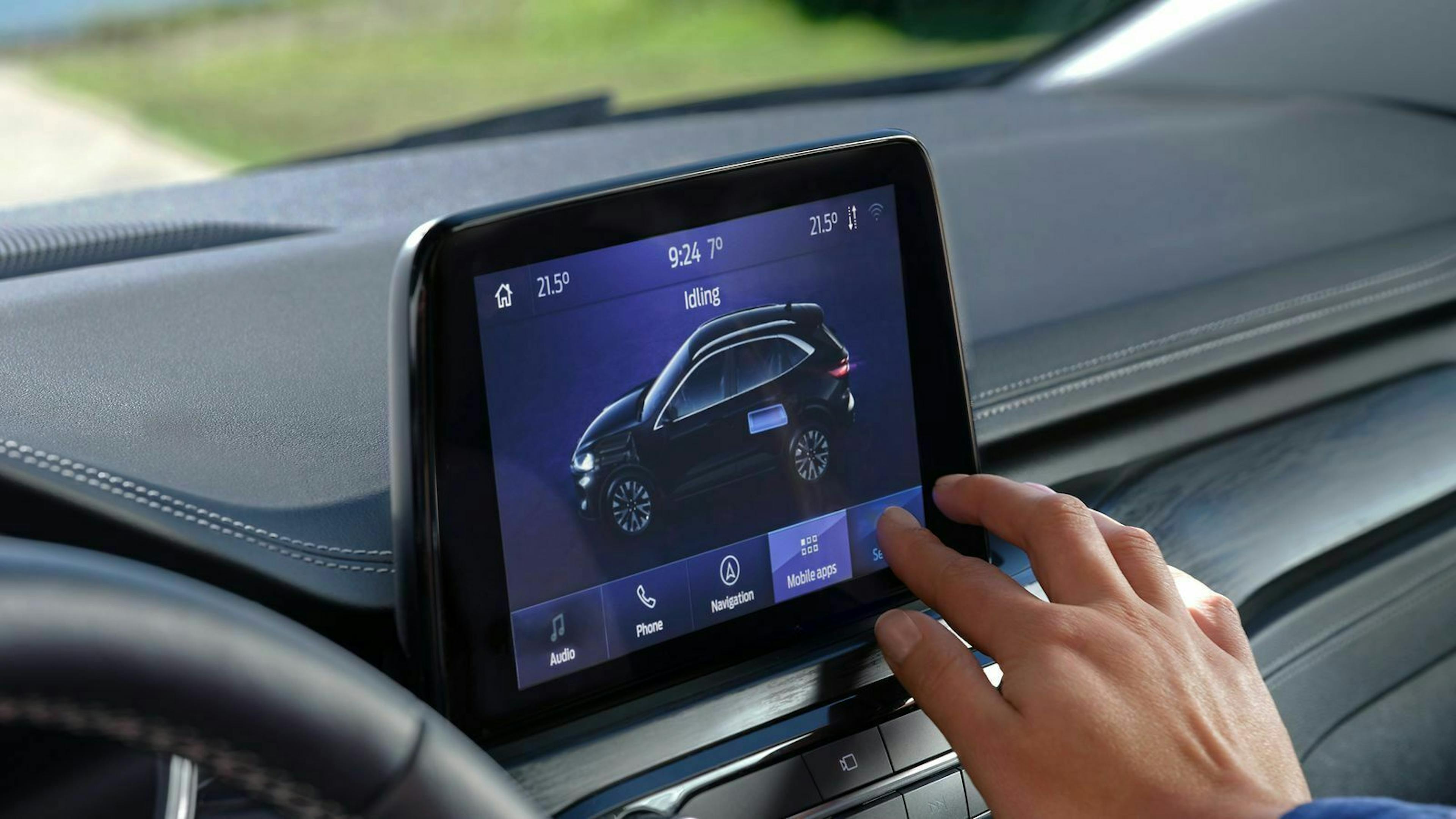 Zu sehen ist der Touchscreen des Ford Kuga