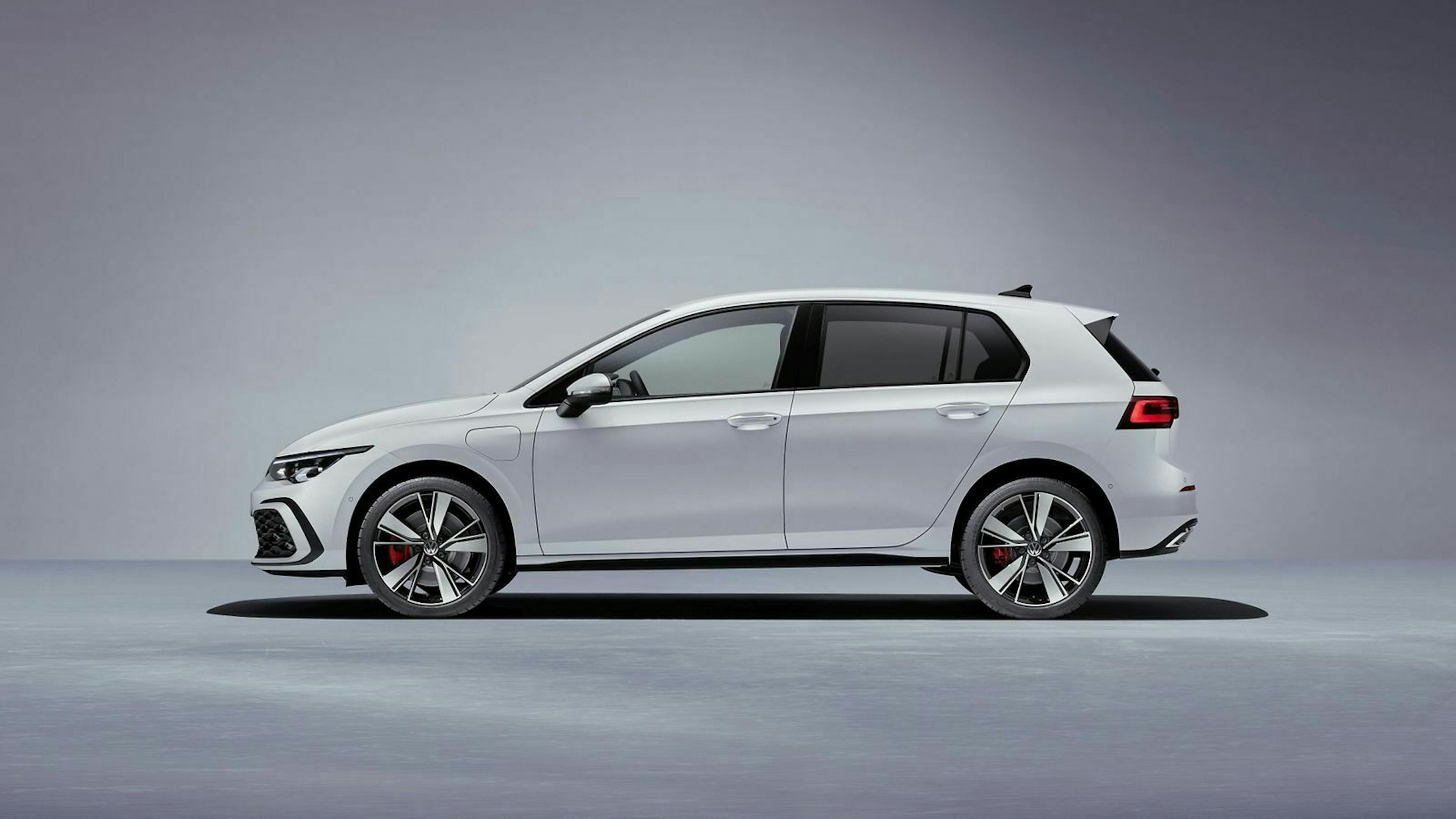 VW Golf 8 GTE 3