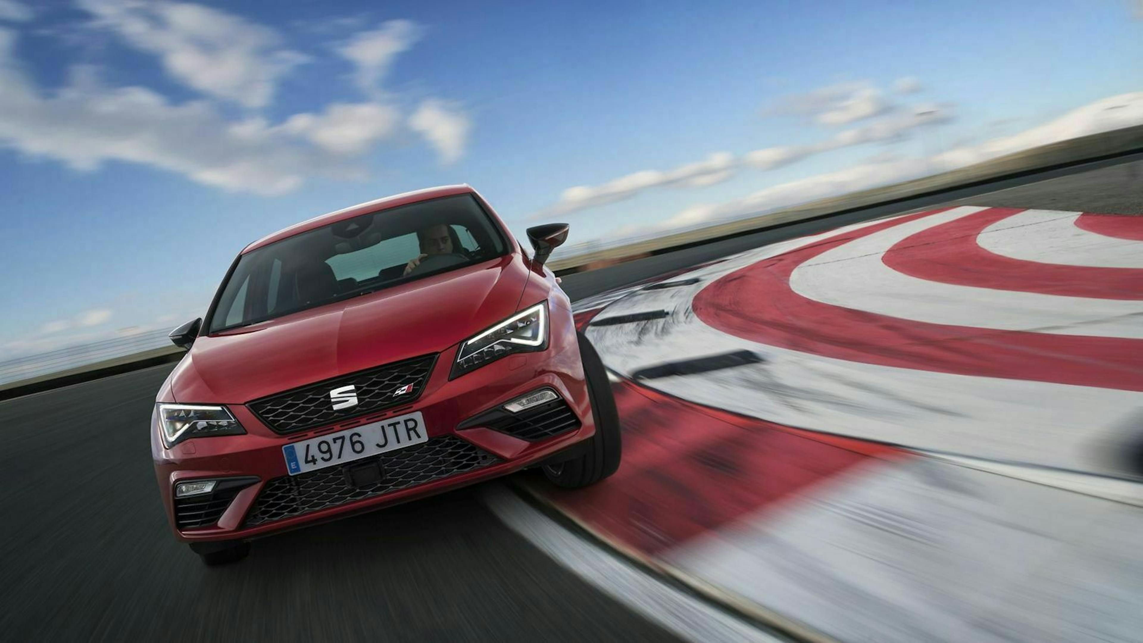 Seat Leon Cupra auf Rennstrecke