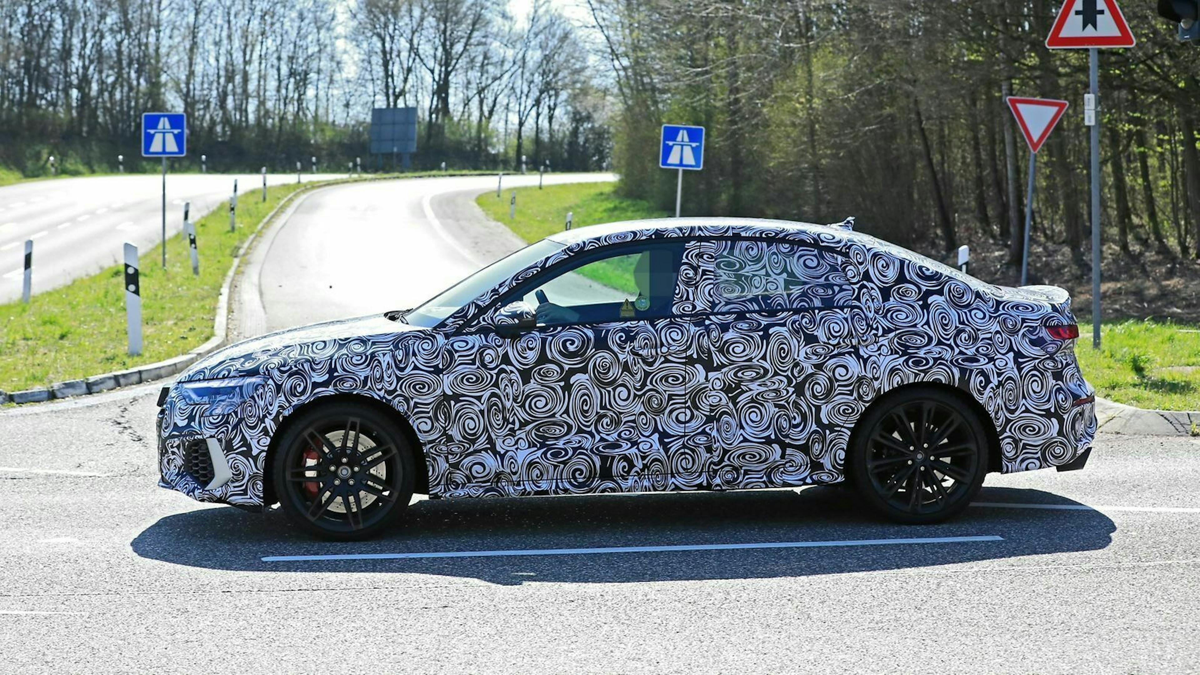 Audi RS3 Erlkönig 4