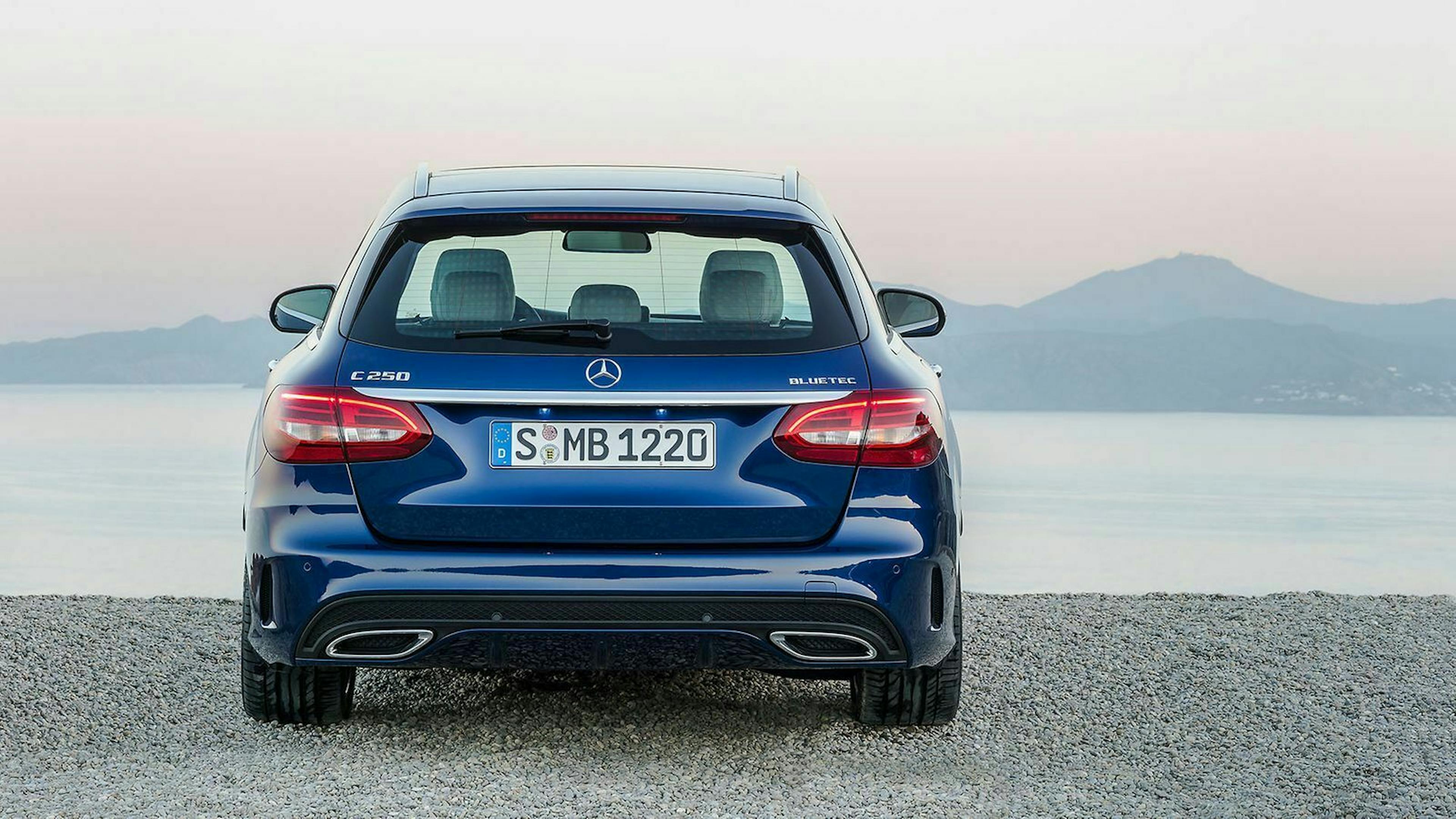 Als C 250 Bluetec mit 204 PS fuhr die C-Klasse vor dem Facelift kräftig und ausreichend sparsam