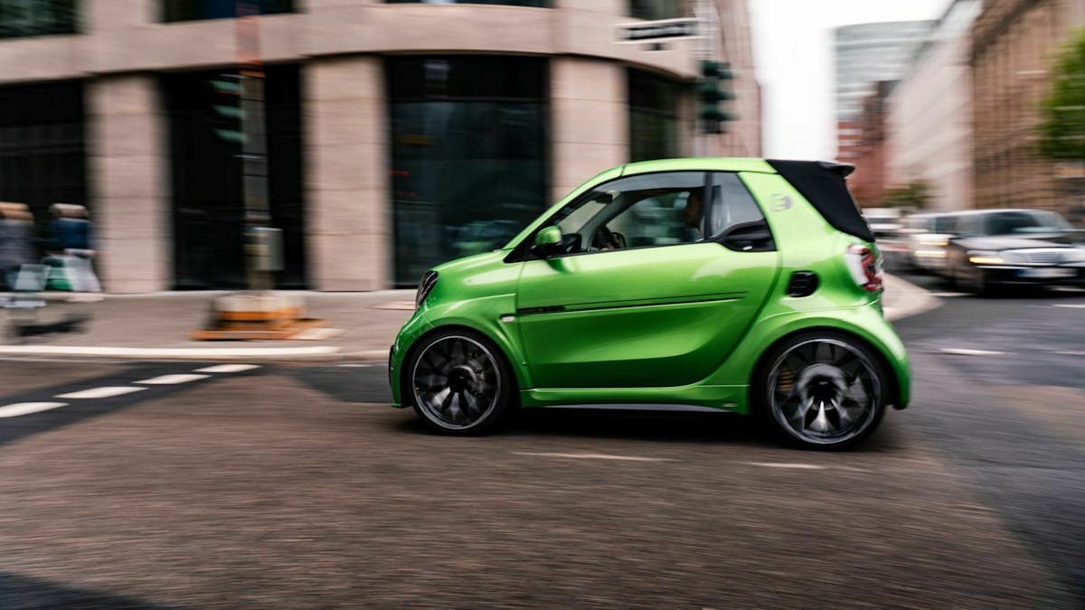 Smart Brabus Ultimate E in Seitenansicht
