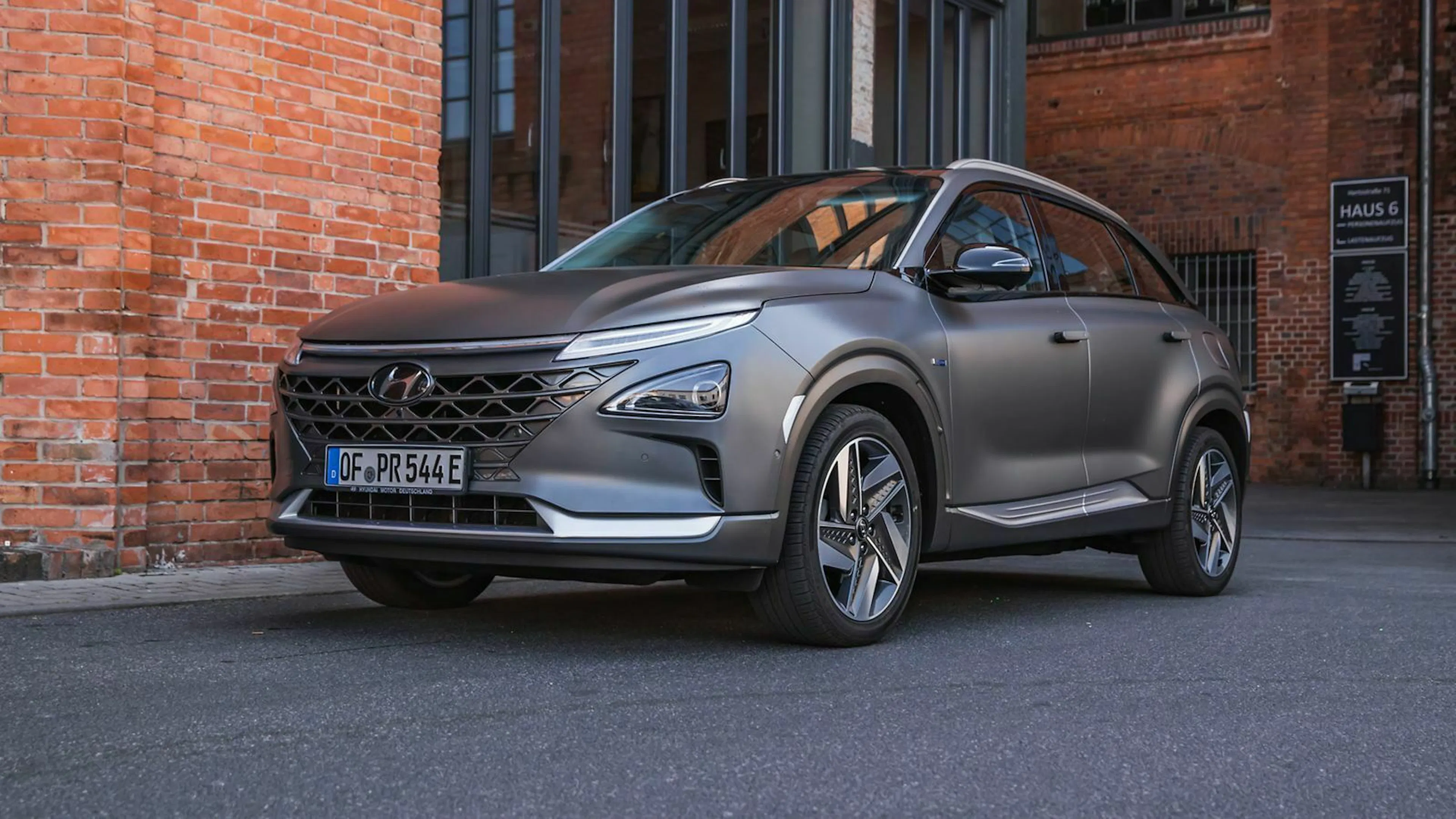 Ein Hyundai Nexo in der Dreiviertel-Frontansicht