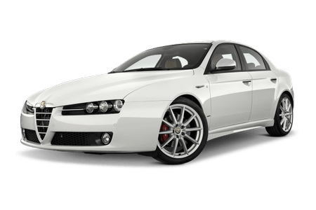 Weiße Limousine, sportliches Design, schwarze Fensterrahmen, fünf Doppelspeichenfelgen, Markenlogo vorn sichtbar, parkend auf weißem Hintergrund.