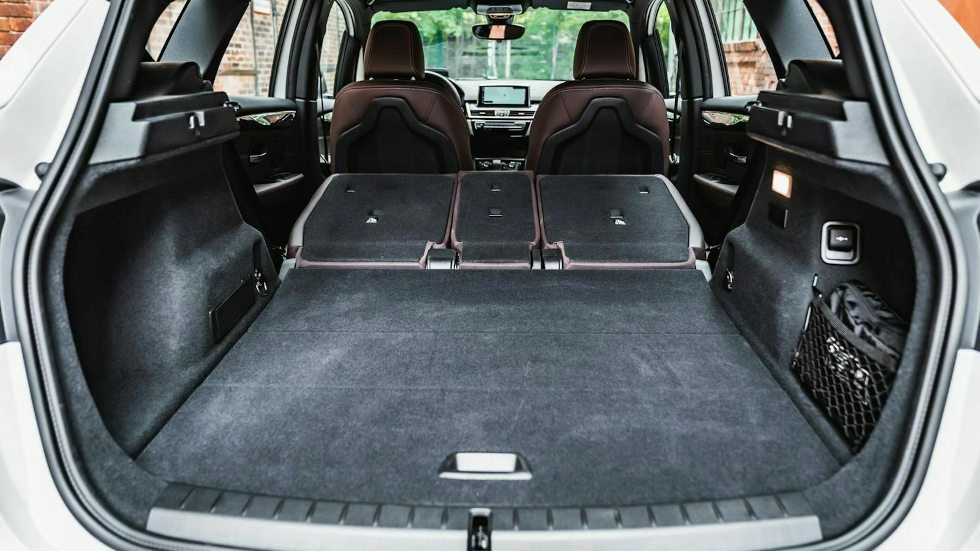 BMW 225 xe Test Nahaufnahme des Kofferraums