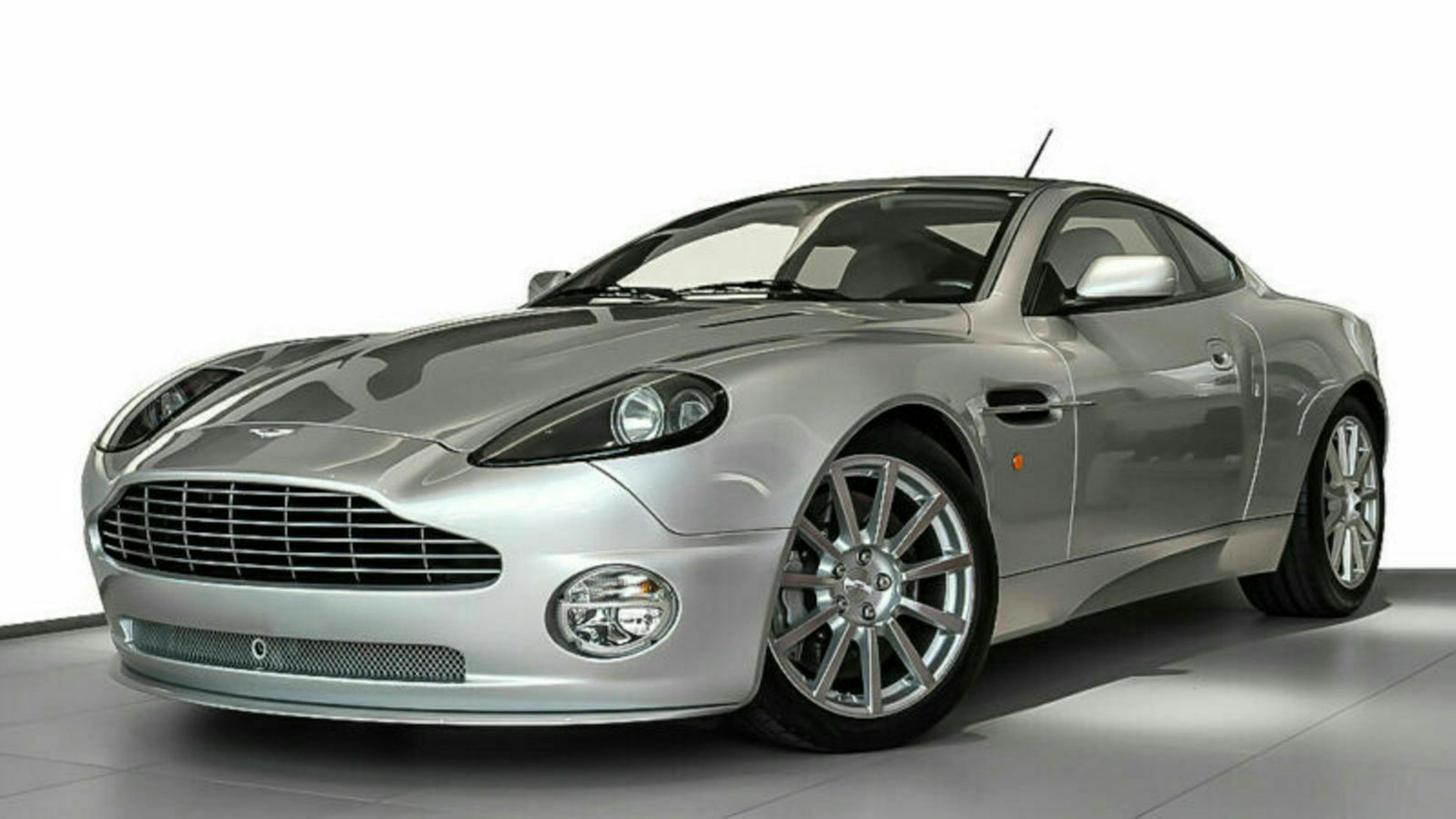 Aston Martin Vanquish dreiviertel-Frontansicht