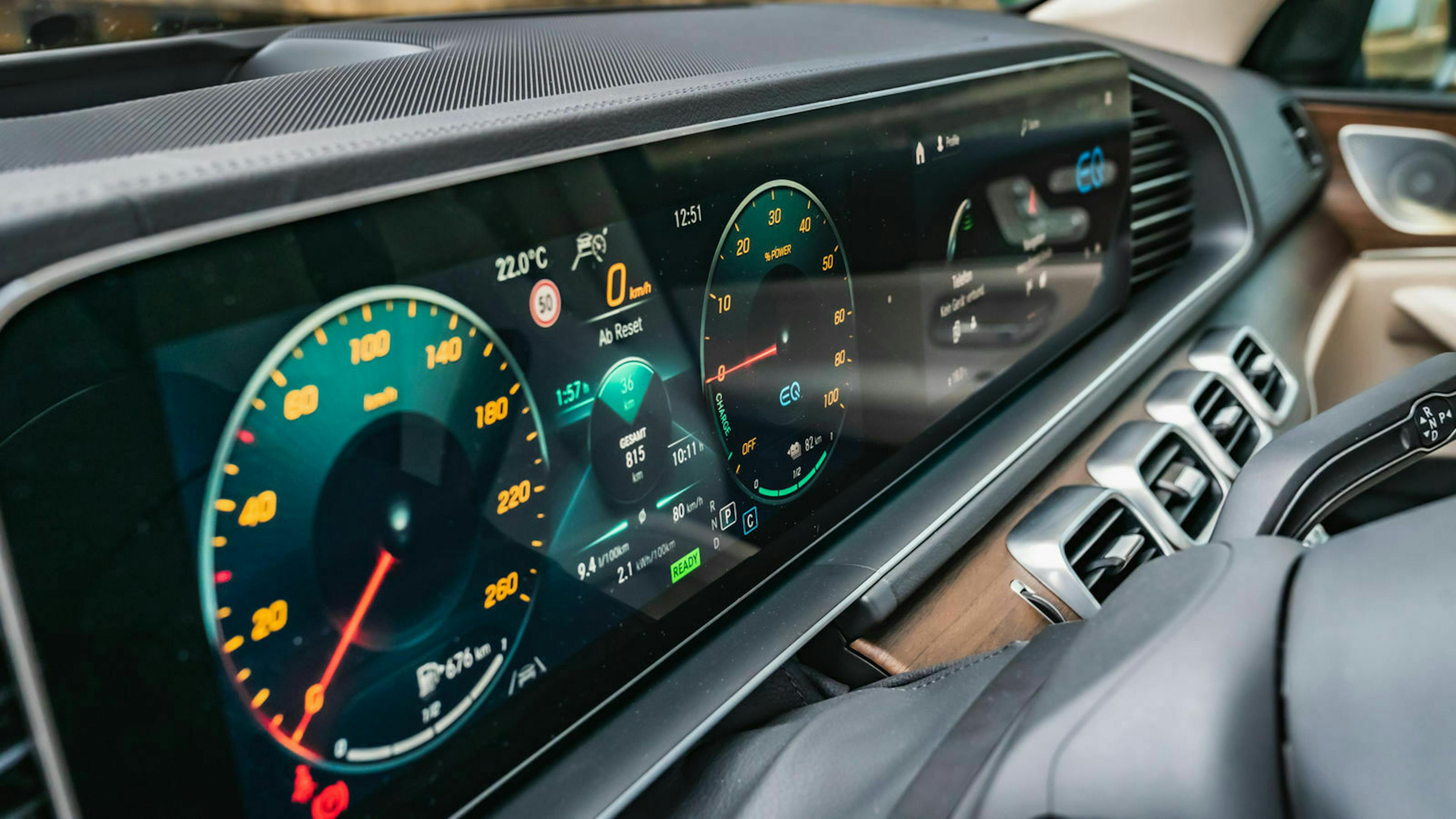 Mercedes-Benz GLE digitaler Armaturenträger