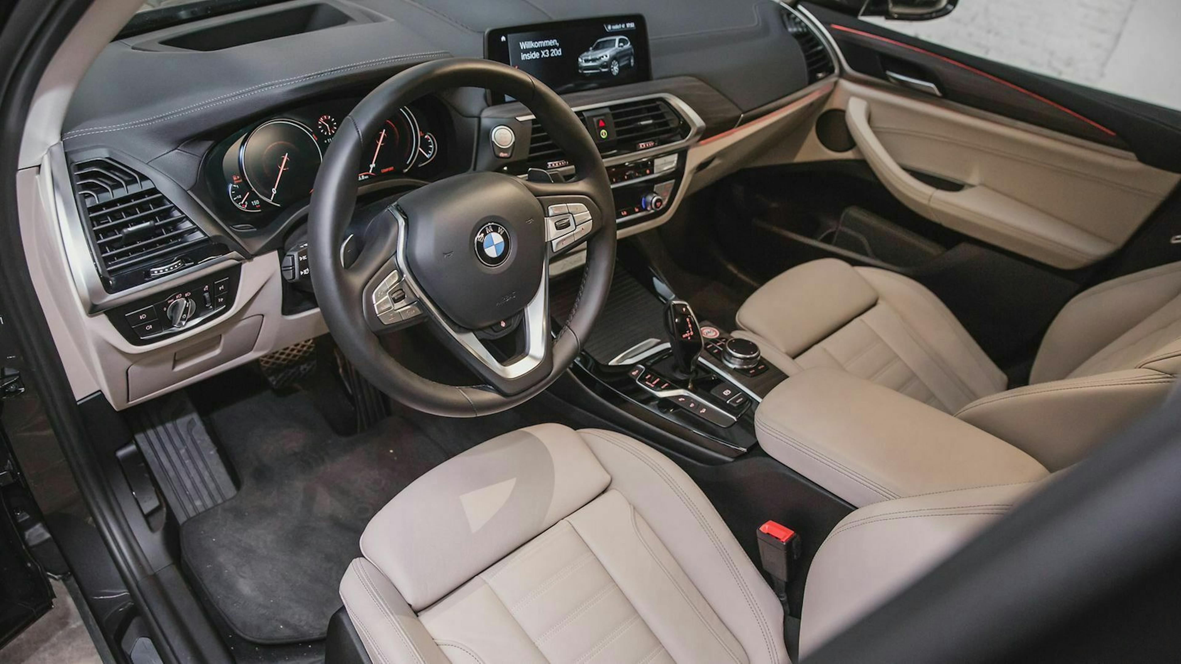 Für den X3 bietet BMW nur Apple CarPlay an. Android Auto steht nicht zur Verfügung