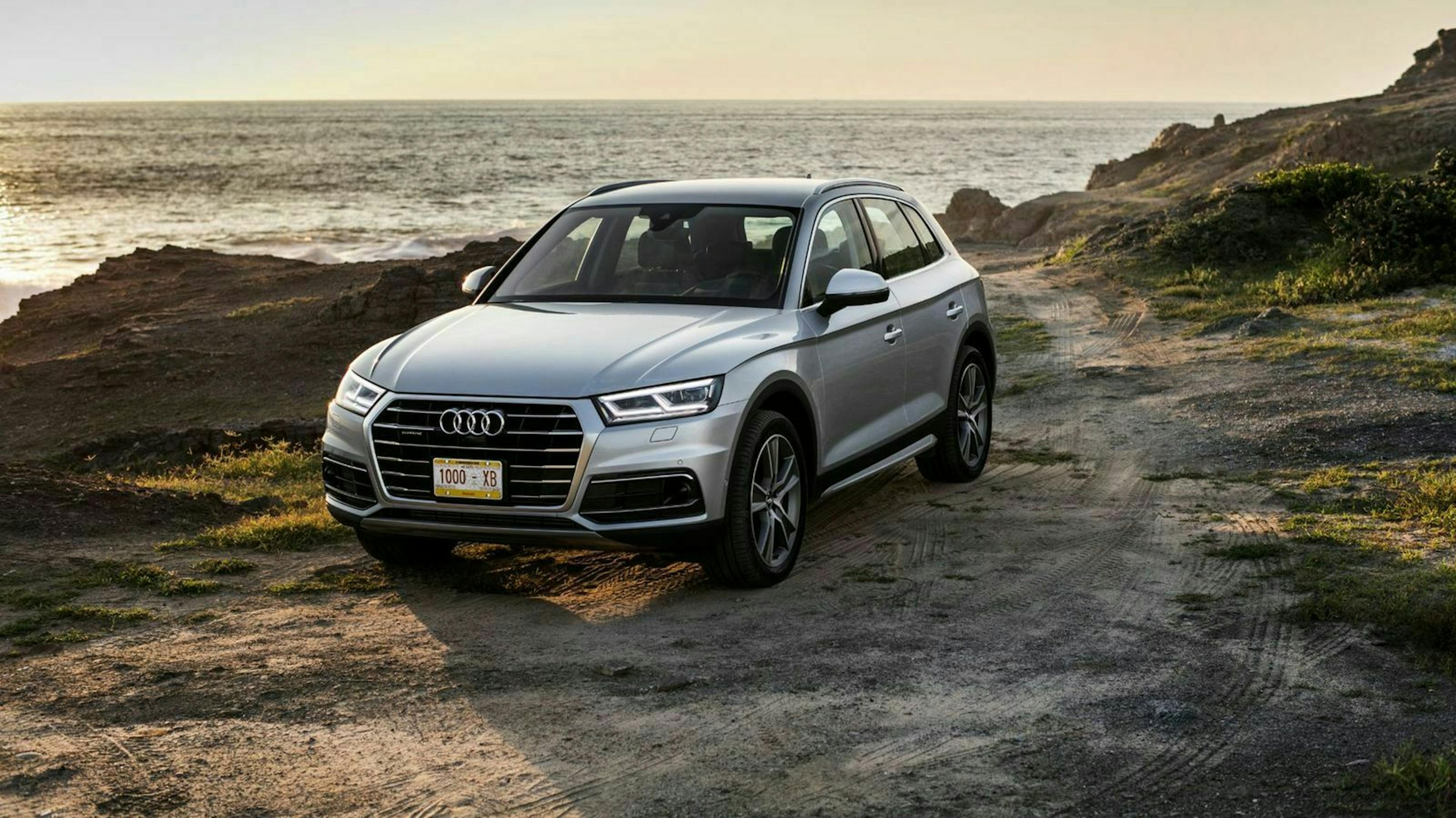Der Audi Q5 in Frontansicht stehend 
