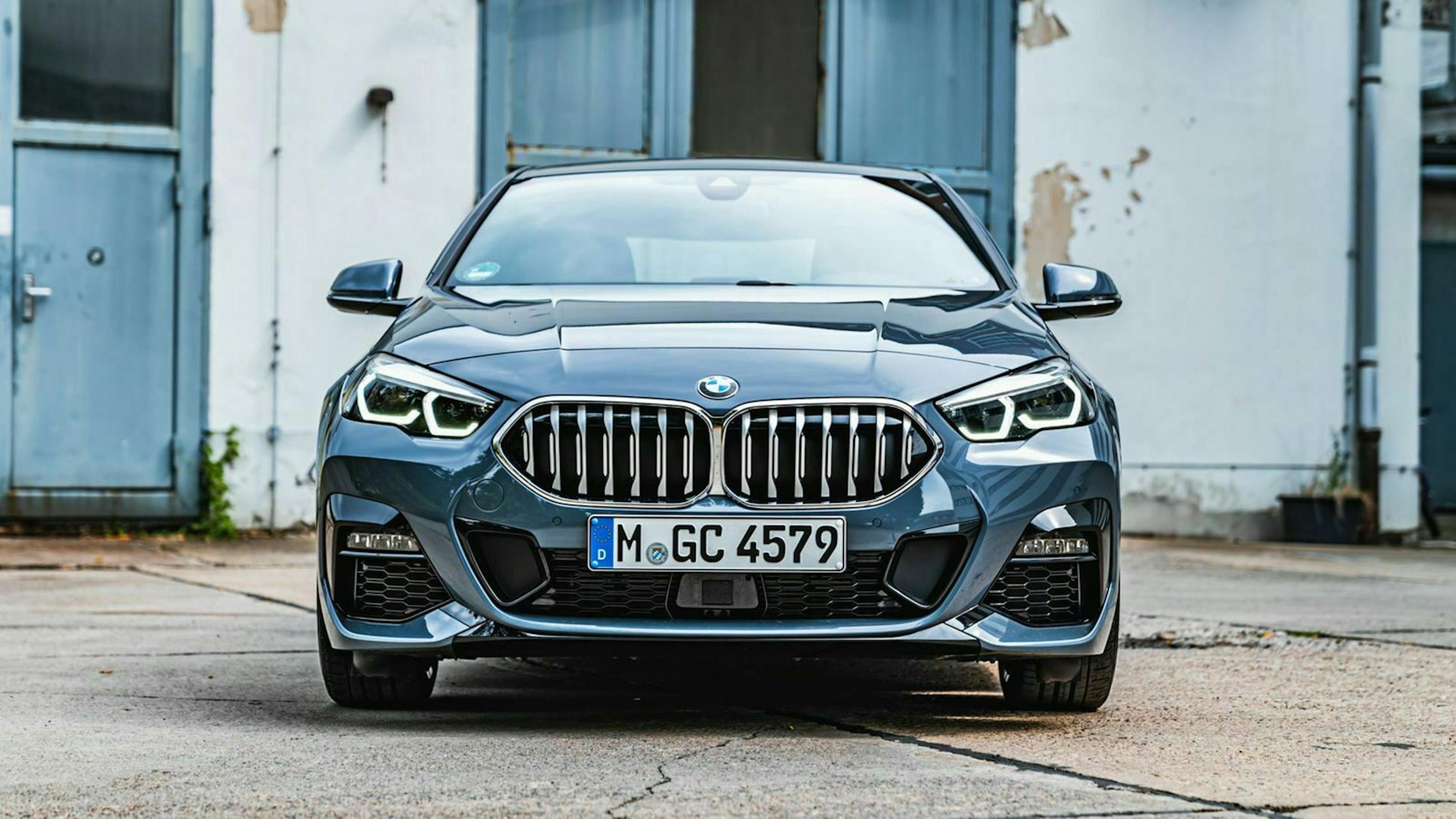 Der BMW 2er in Frontaufnahme