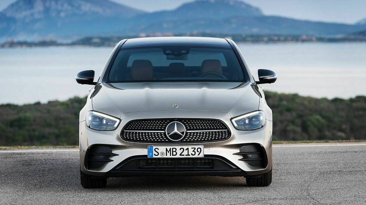 mercedes-e-klasse in der Frontansicht
