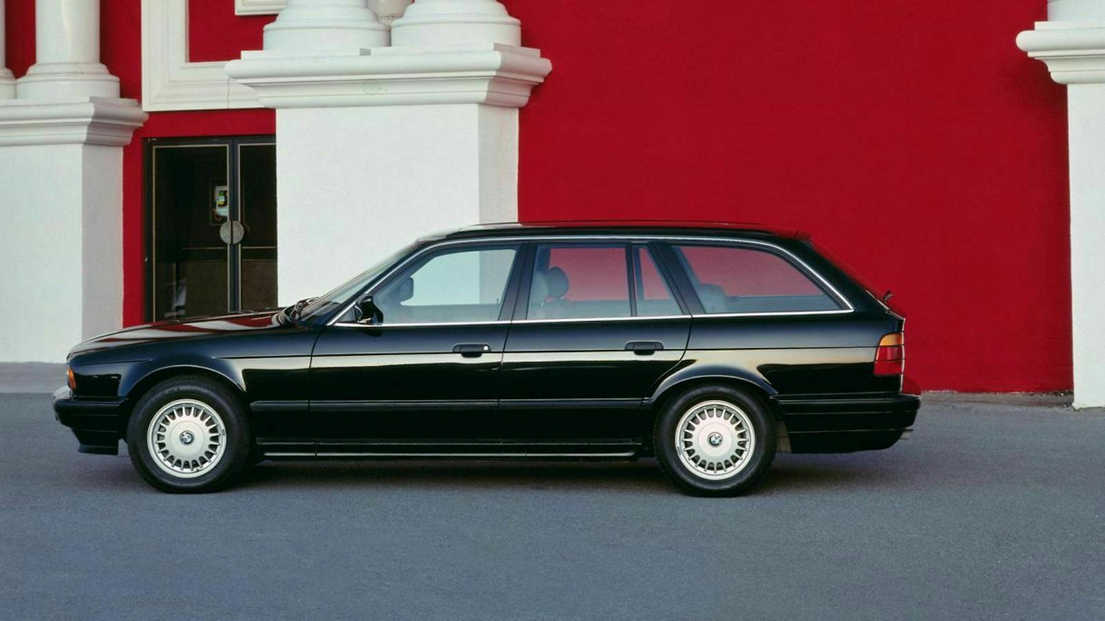 BMW 5er E34 in der Seitenansicht