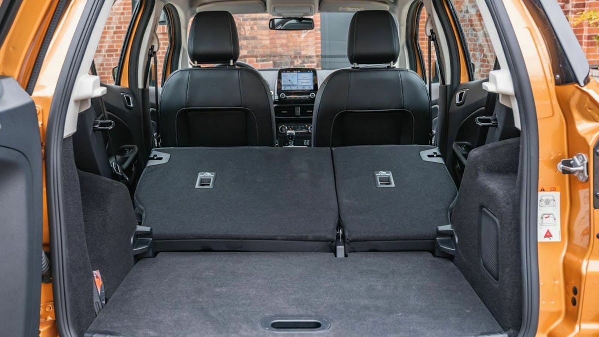 Sicht auf Kofferraum des Ecosport mit heruntergeklappten Hintersitzen