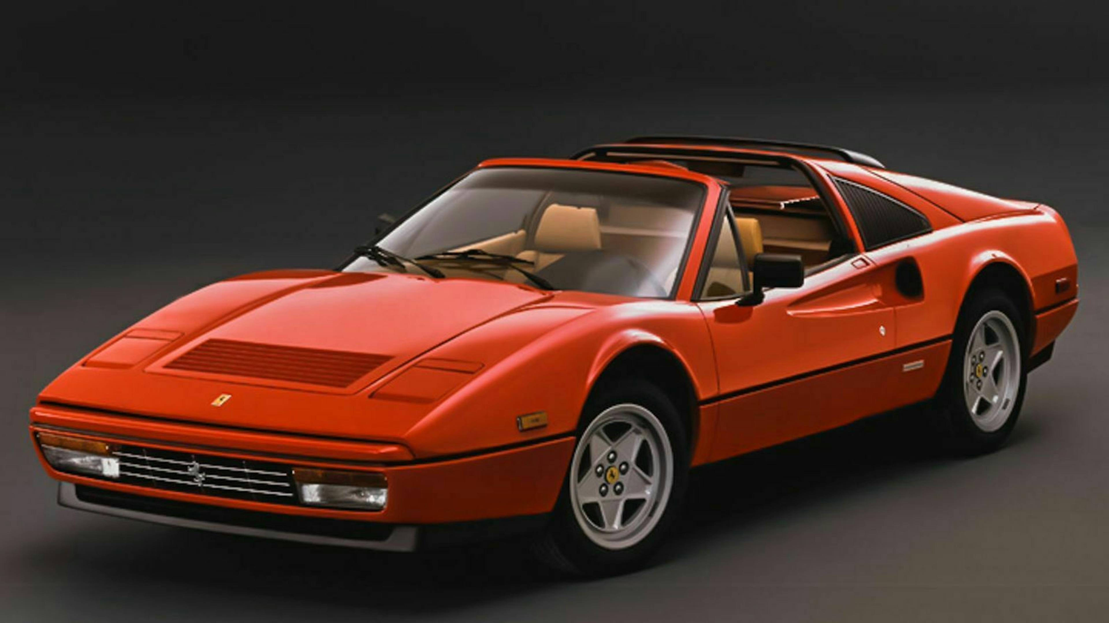 Ferrari 328 in der Frontansicht, stehend
