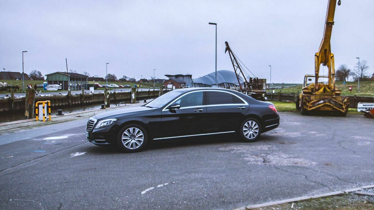 Für viel Geld gibt es die Mercedes S-Klasse. Der Zulassungsanteil lag 2018 bei 87,9 Prozent