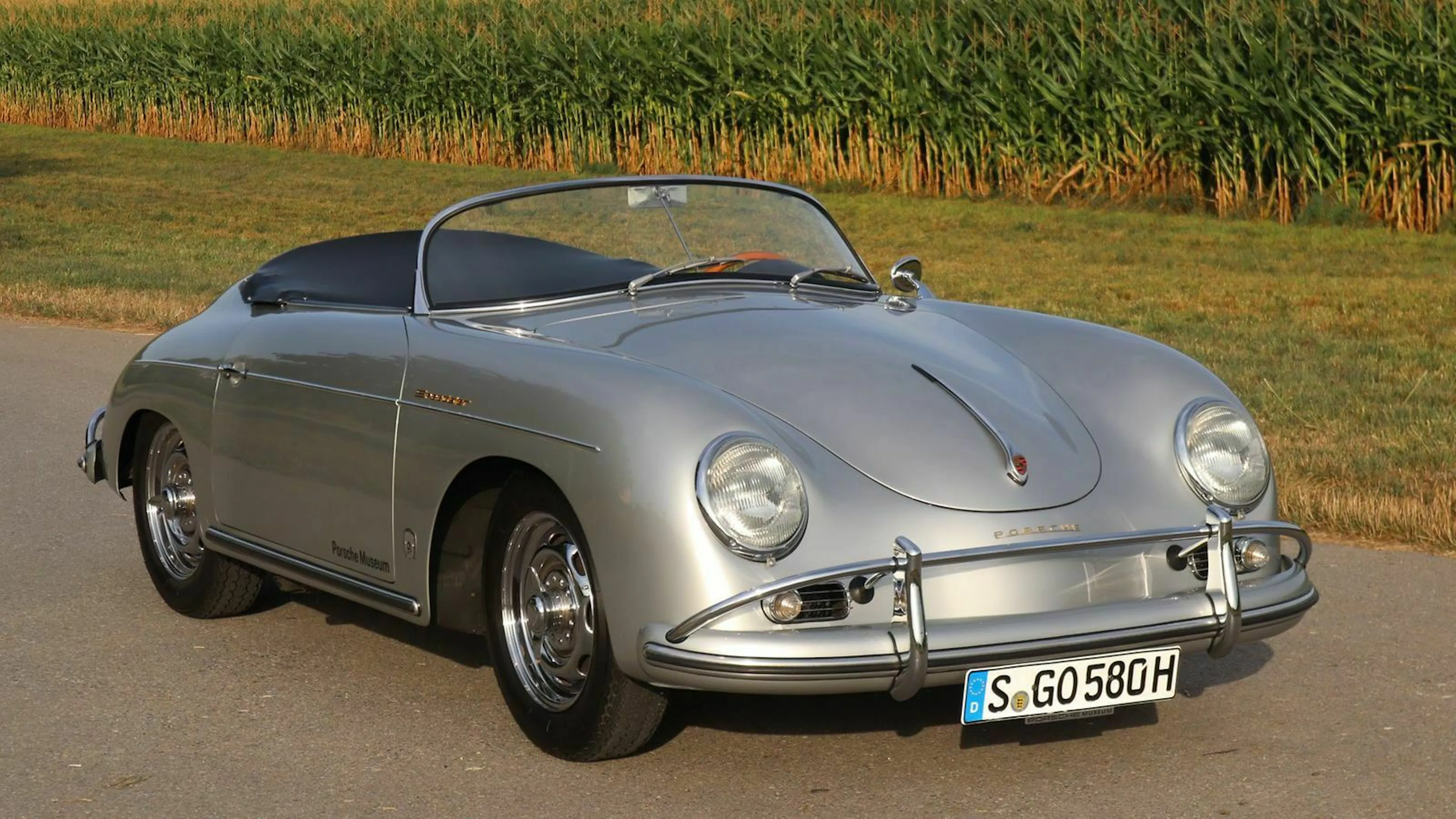Porsche 356 in der Frontansicht, stehend