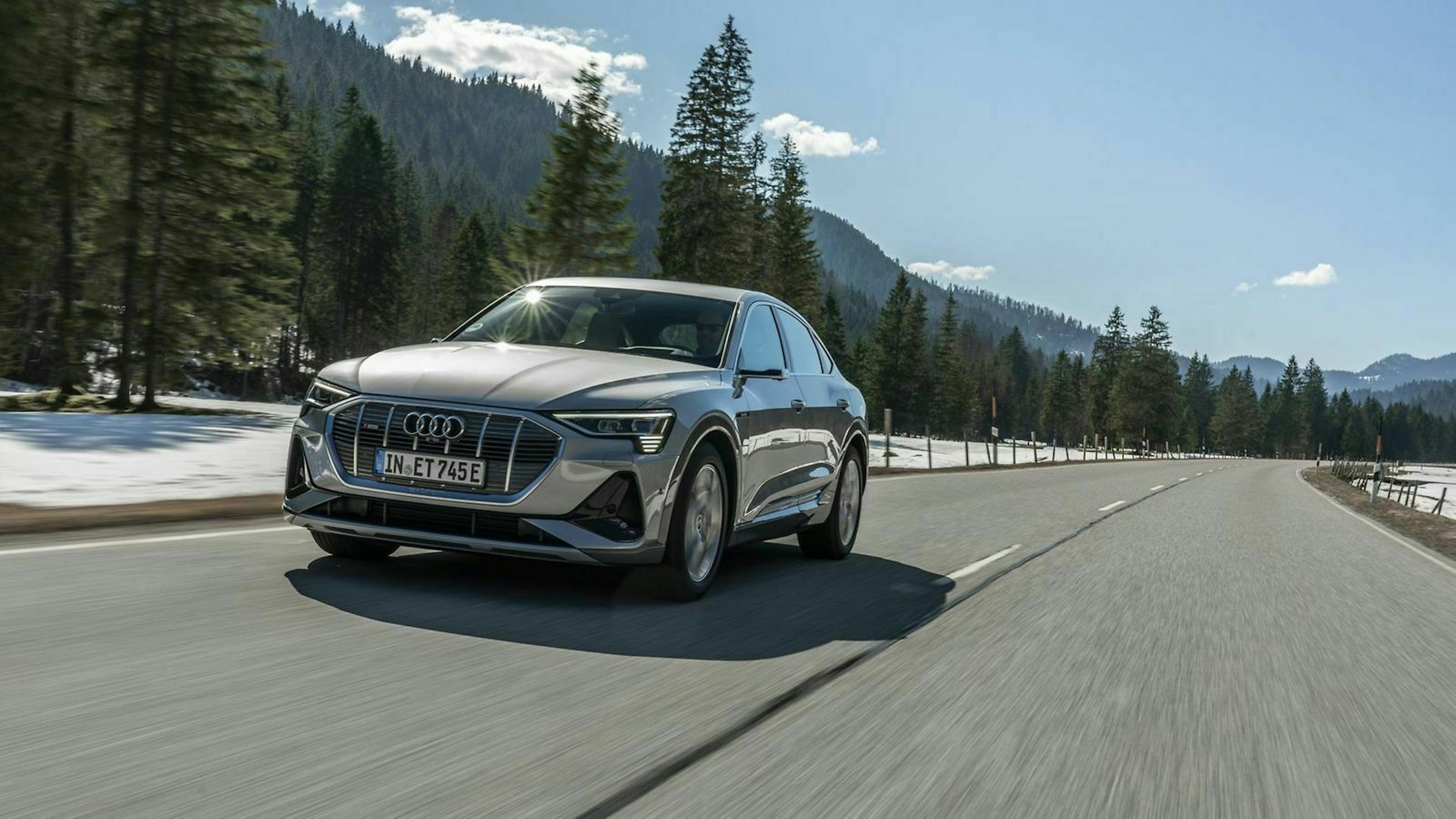 Audi e-Tron Sportback dreiviertel-frontansicht dynamisch