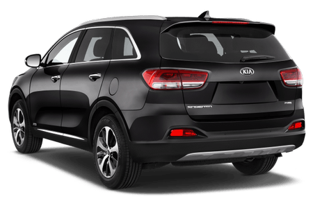 Schwarzer Kia-SUV, Heckansicht. Der Wagen hat getönte Scheiben, große Felgen und elegante, moderne Linienführung.