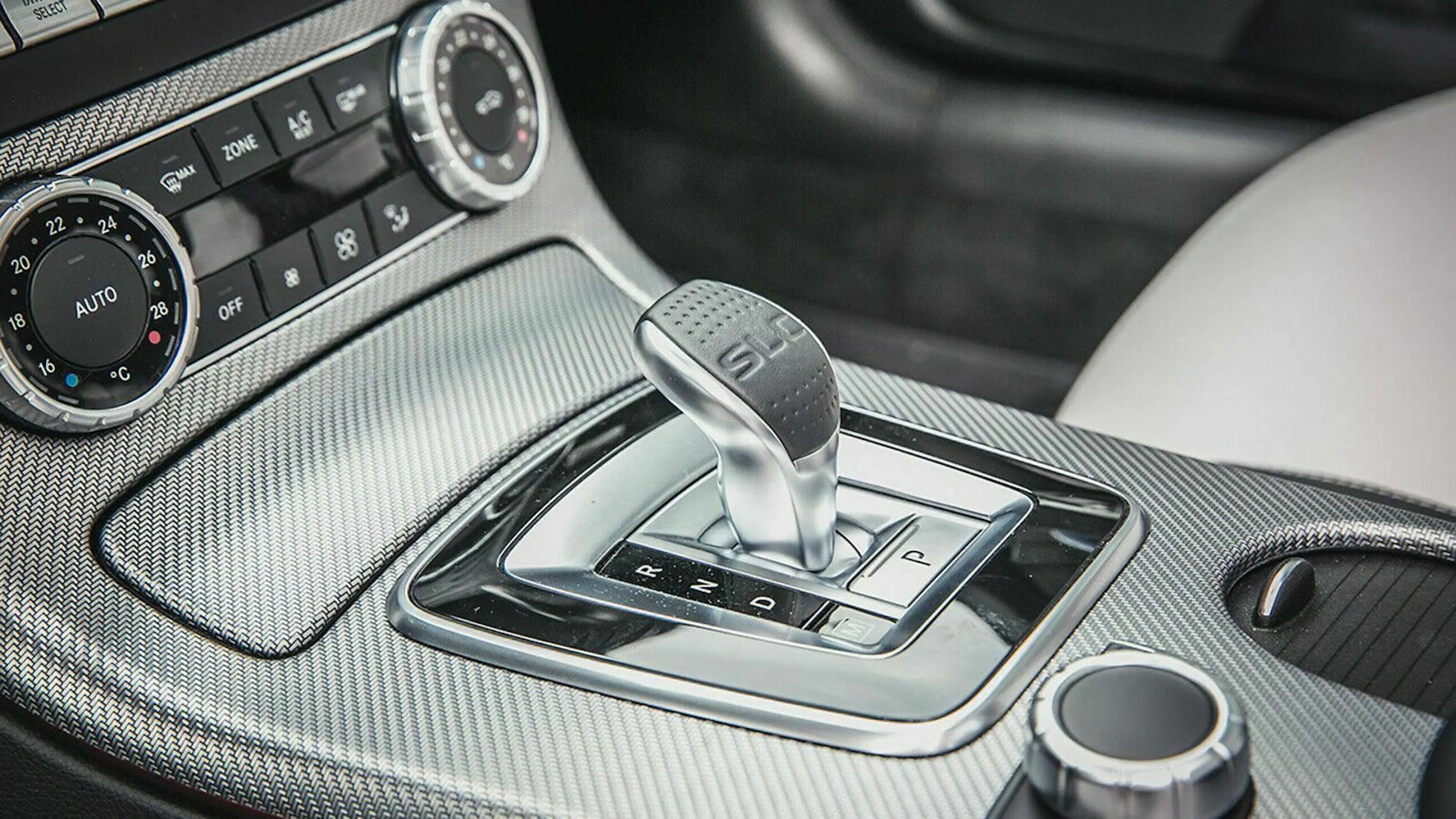 Der Mercedes SLC 300 kommt fest mit der Neungang-Automatik. Sechsgang-Handschaltgetriebe entfällt