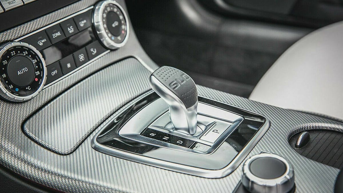 Der Mercedes SLC 300 kommt fest mit der Neungang-Automatik. Sechsgang-Handschaltgetriebe entfällt