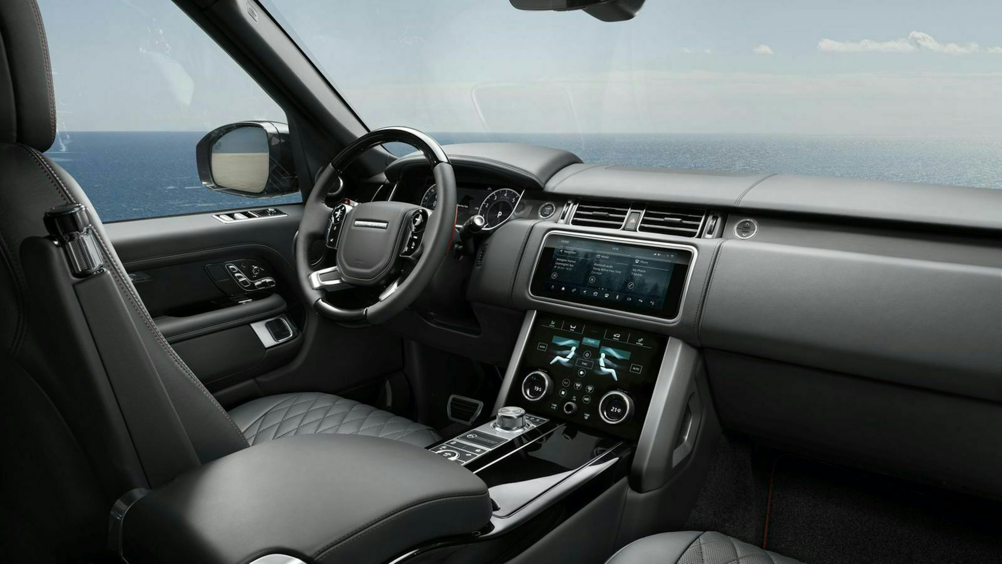 Range Rover Facelift Cockpit