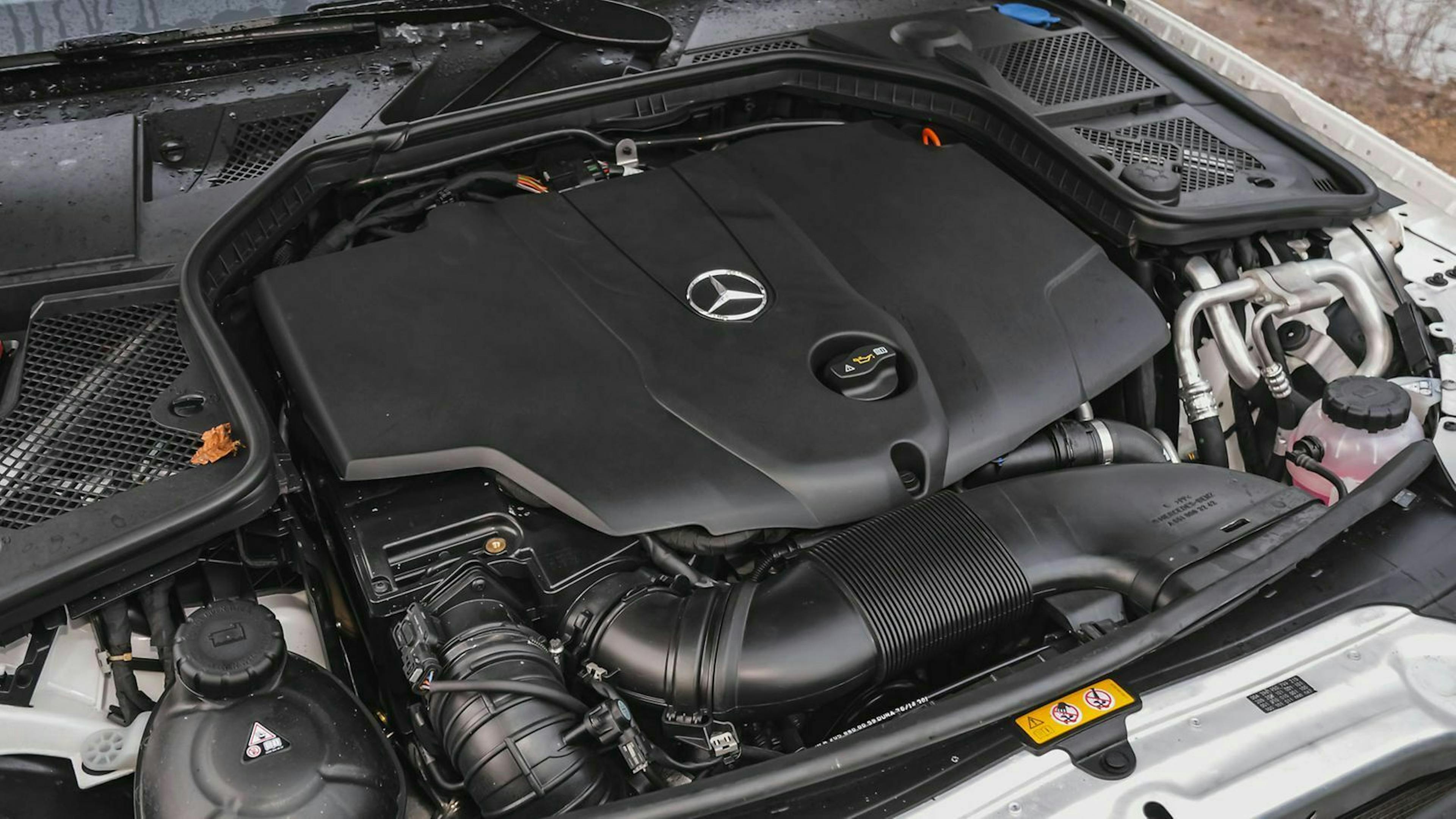 Seit 2009 kommt zusätzlich zum Hubraum der CO2-Ausstoß und die vergebene Schadstoffklasse hinzu