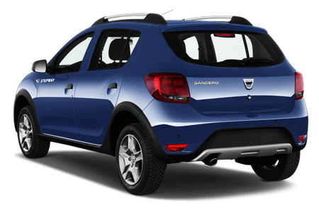 Blauer Dacia Sandero von hinten, geparkt. Kompakter fünf-türiger Wagen mit silbernen Felgen und schwarzen Dachträgern.