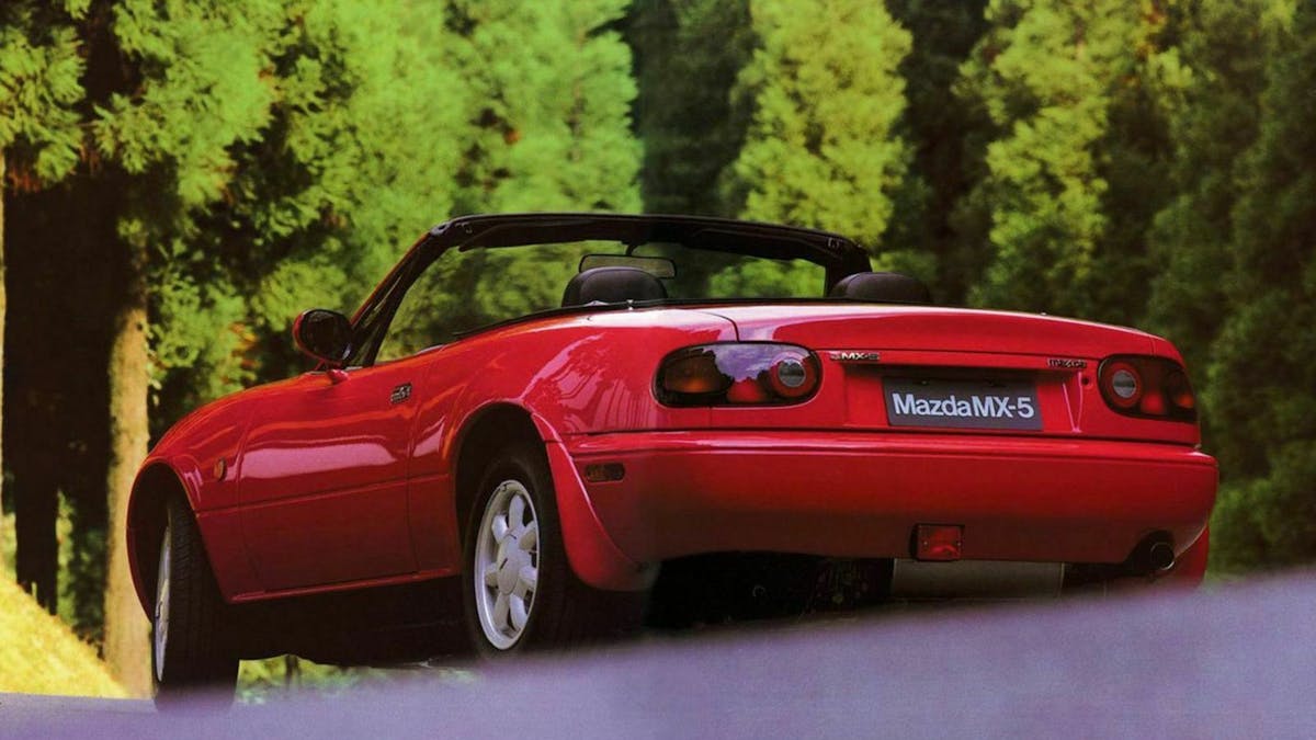 Mazda MX-5 in Heckansicht