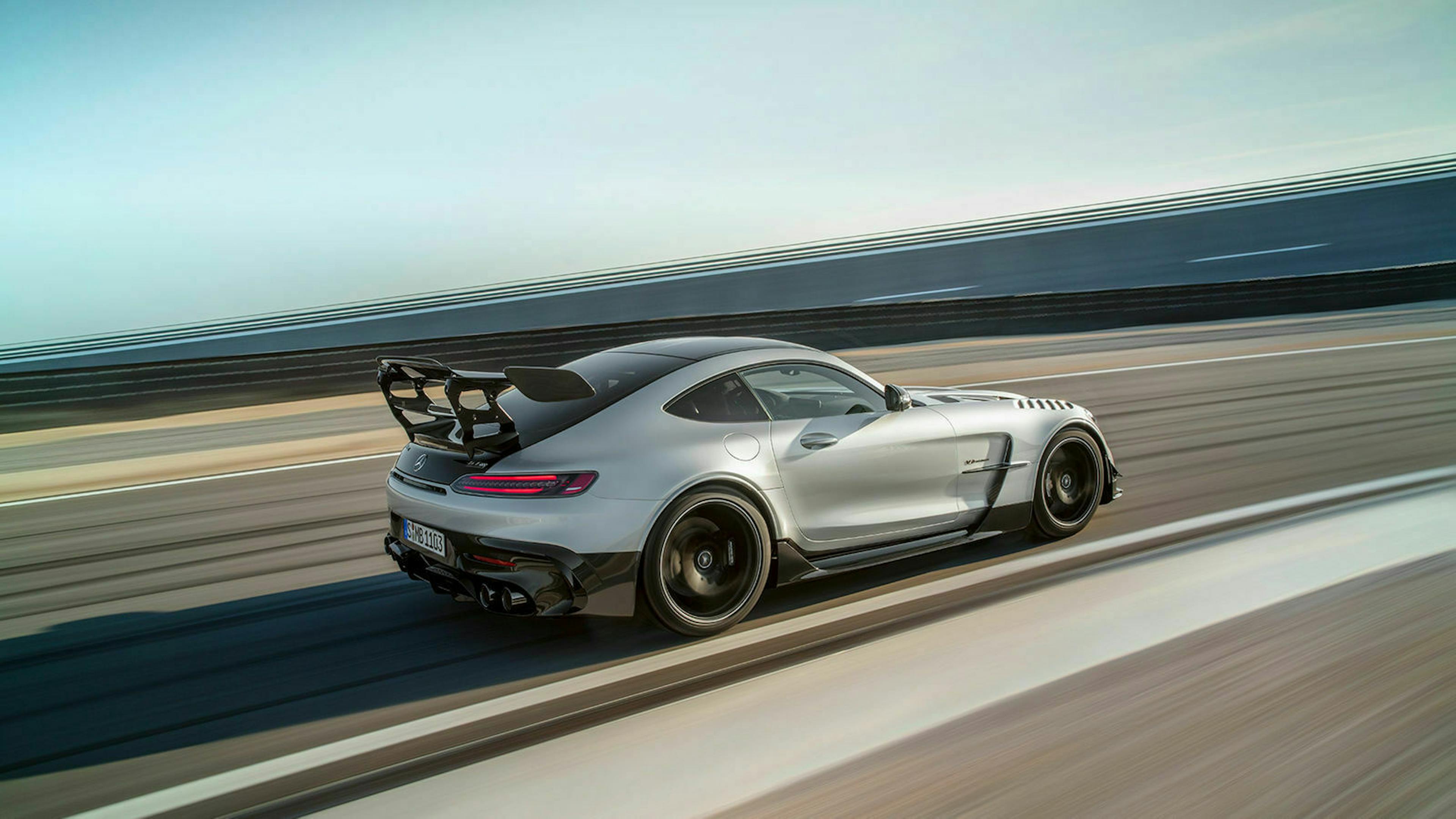 Mercedes-AMG GT Black Series 2020 Dreiviertel-Heckansicht dynamisch