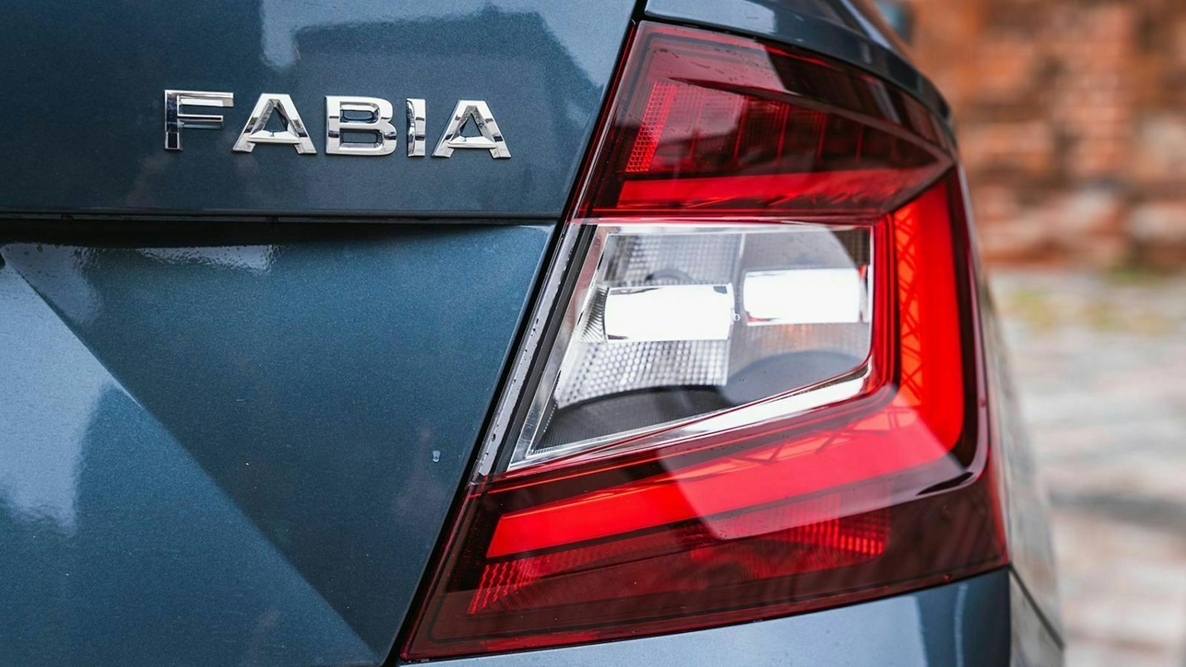 Skoda produziert den Kleinwagen Fabia seit 1999 in der dritten Generation. Die steht seit 2014 bei den Händlern 