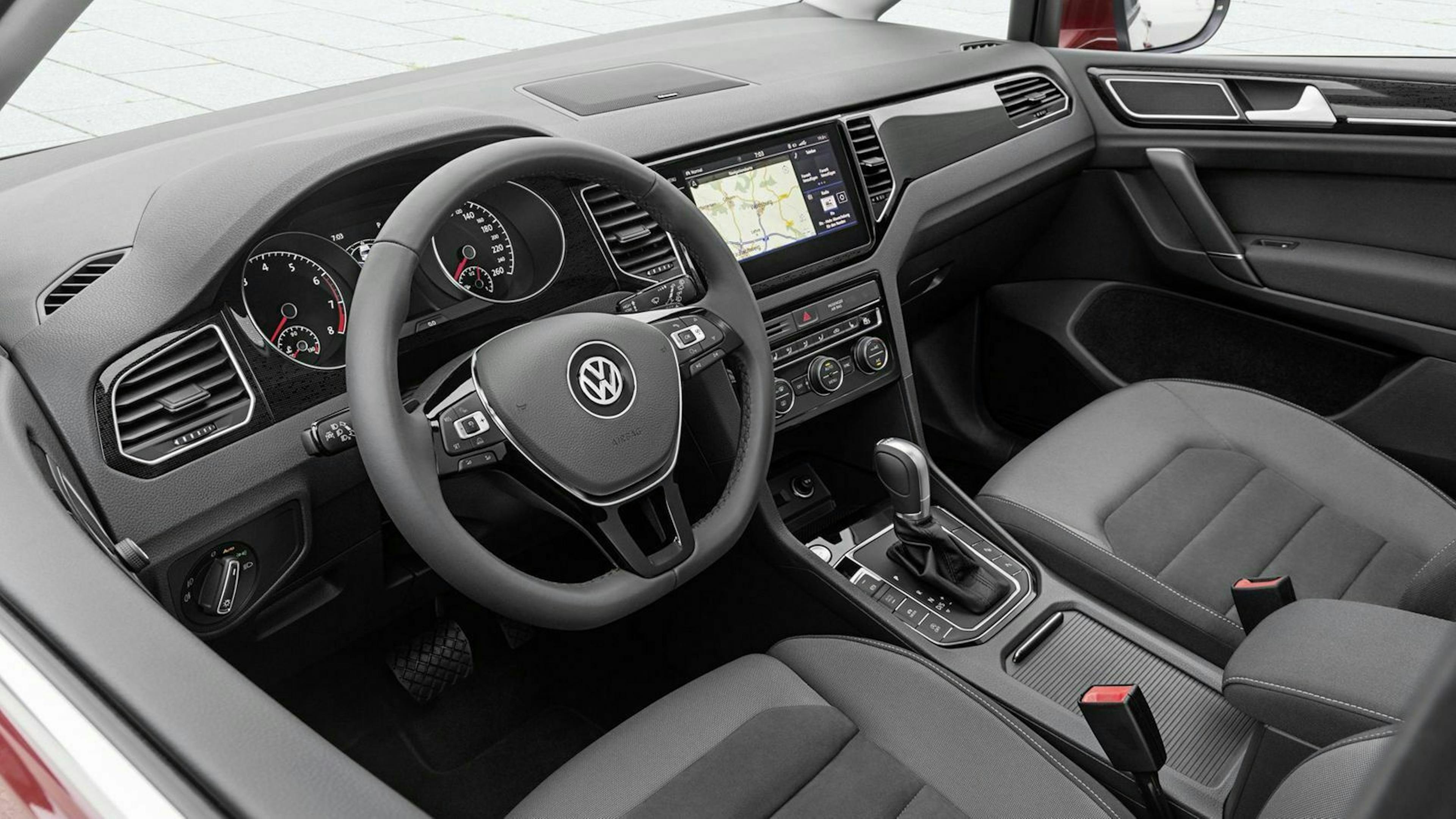 VW Golf Sportsvan Cockpit