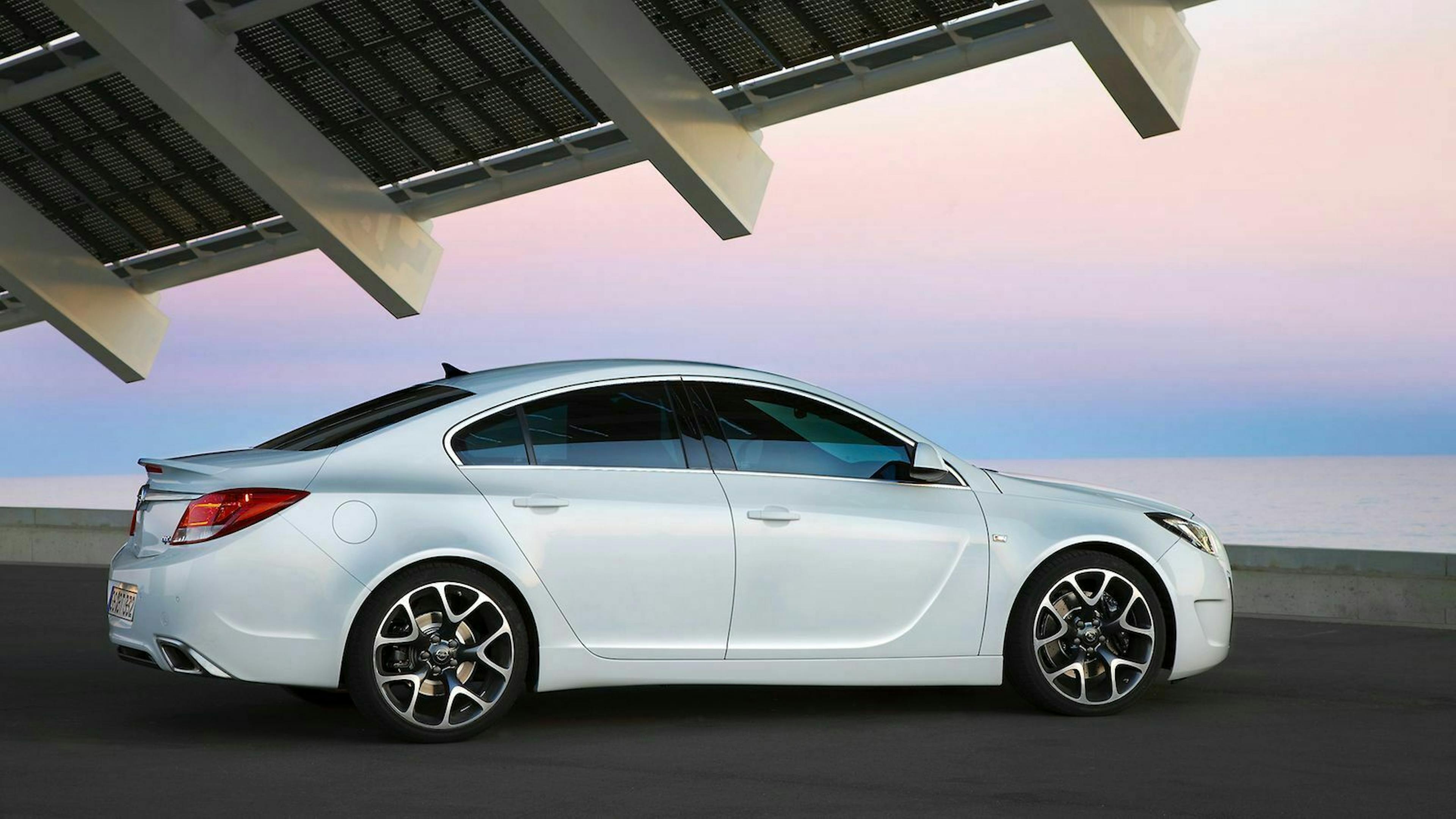 Opel Insignia OPC Seitenansicht 