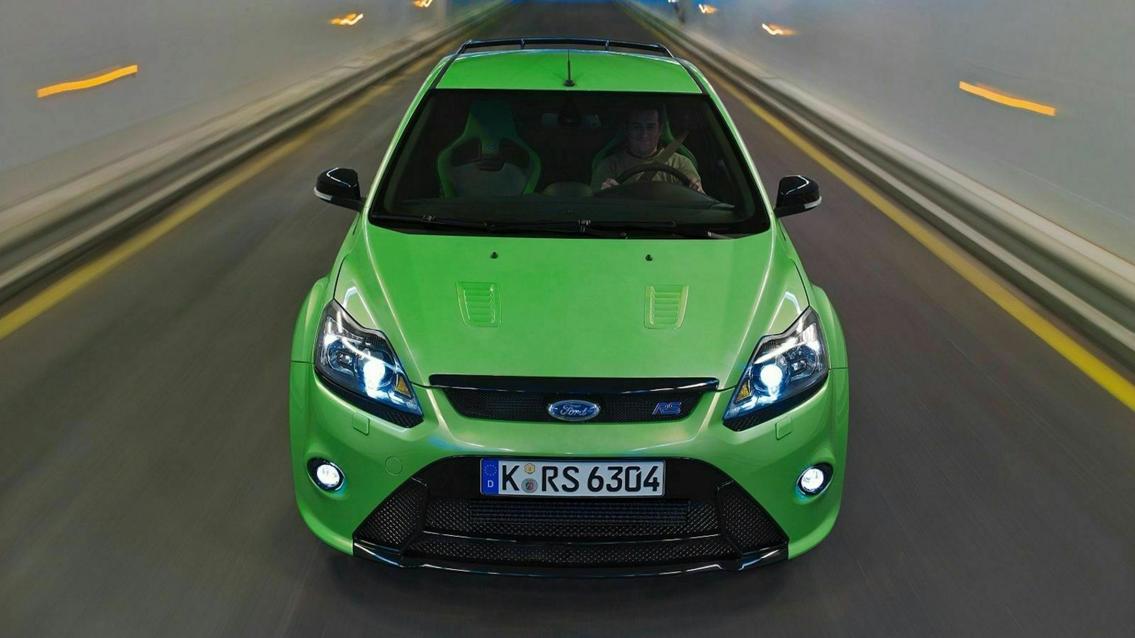 Zu sehen ist die Front des Ford Focus RS MK II