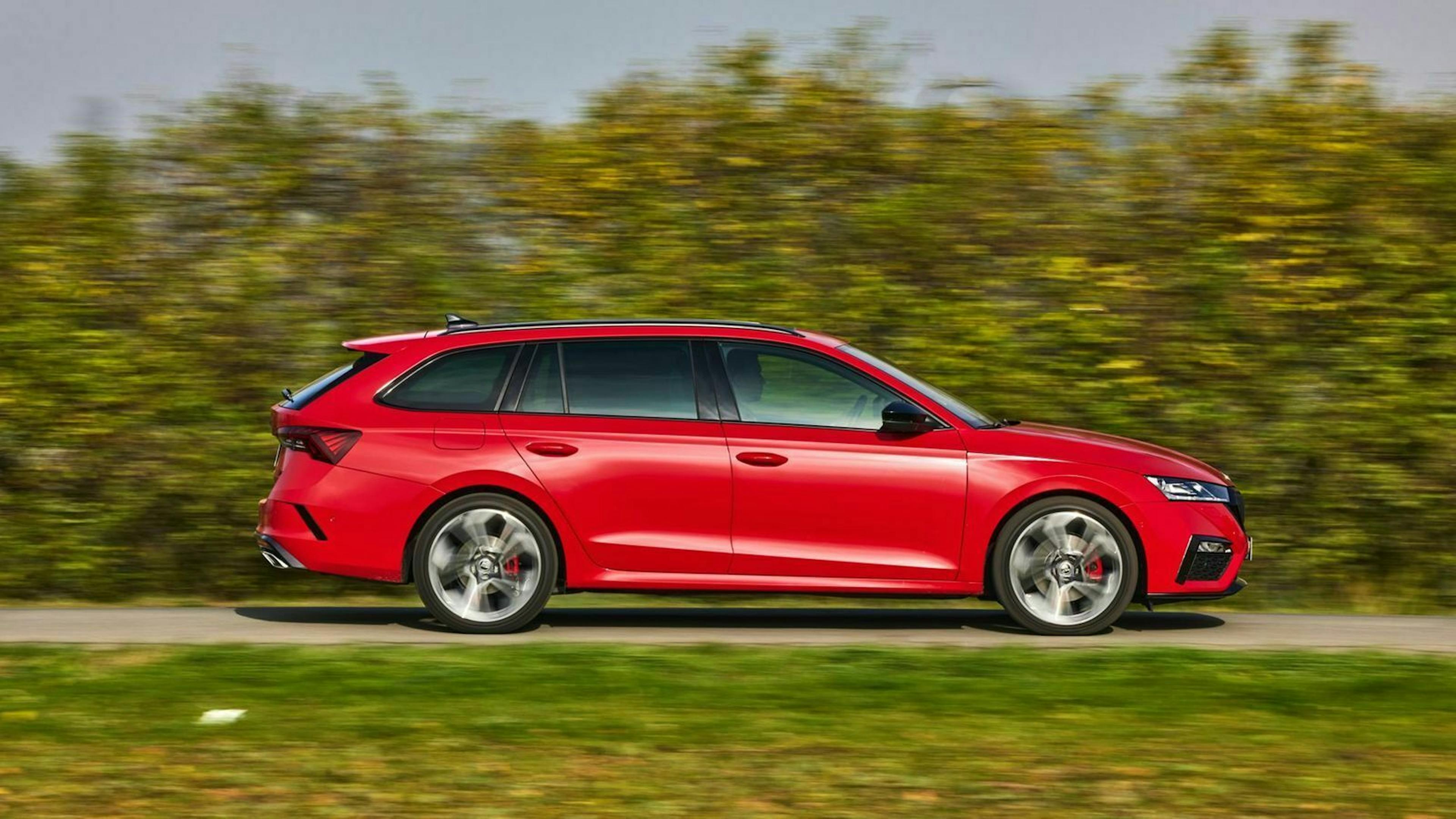 Škoda Octavia RS IV Kombi Seitenansicht