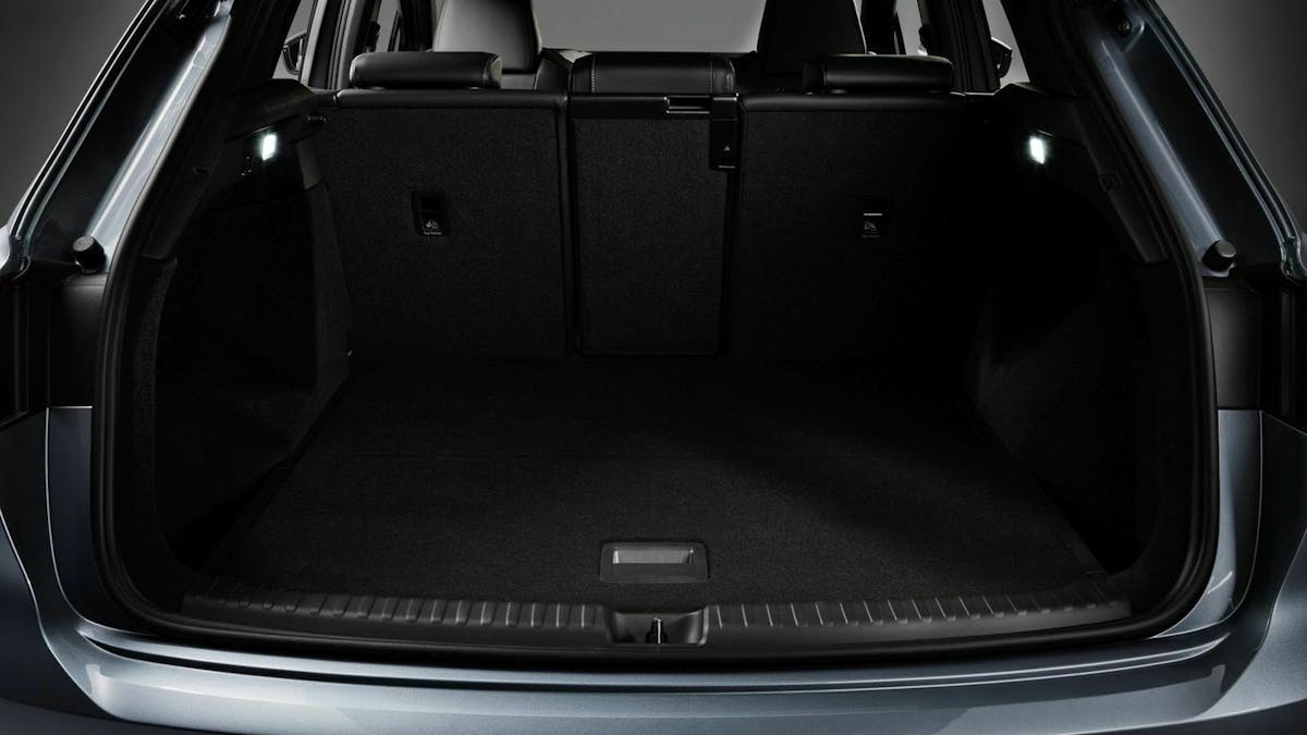 Zu sehen ist der Kofferraum des neuen Audi Q4 E-Tron