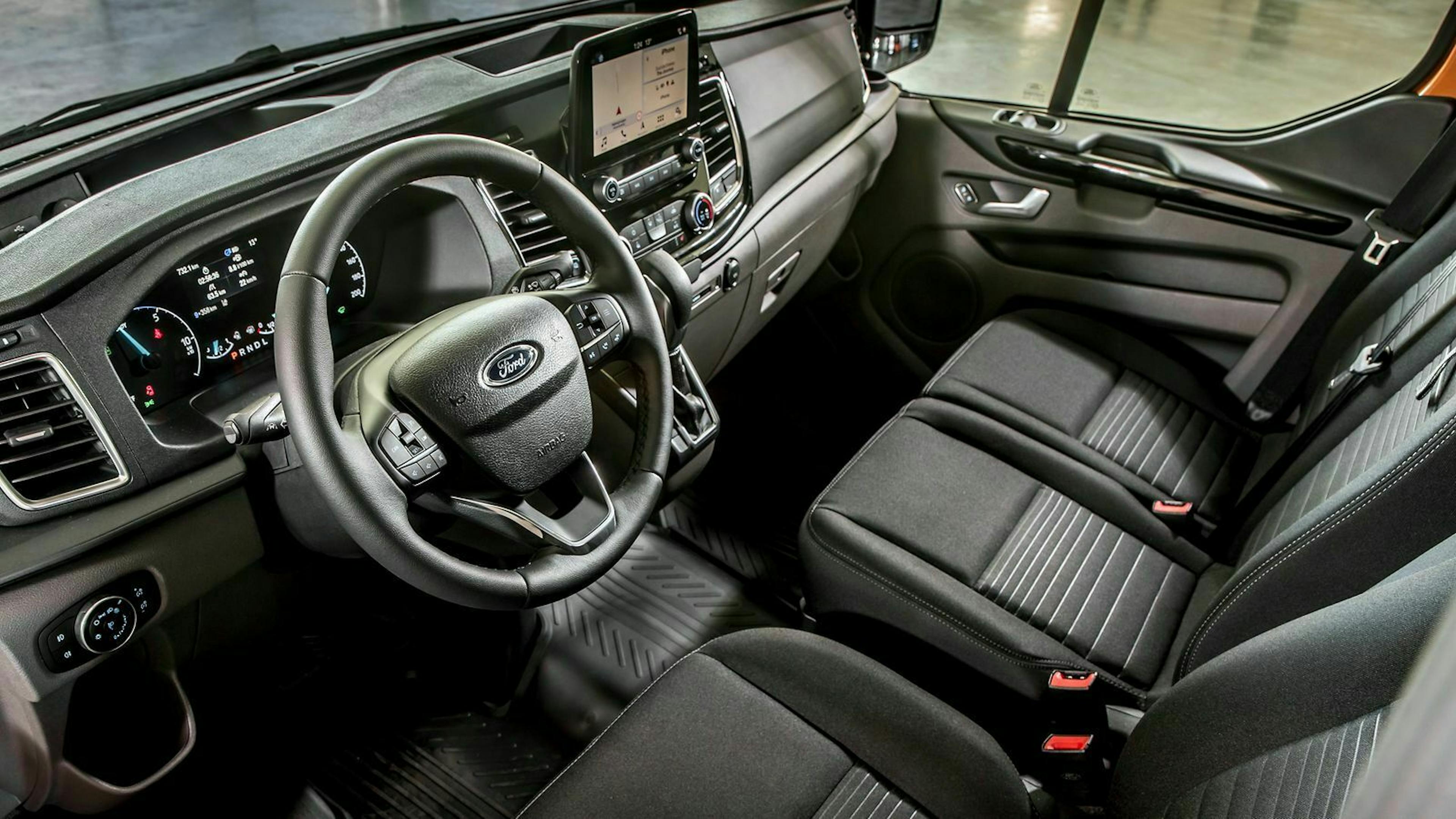 Ford stattet den Transit etwas simpler aus