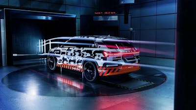 Der Audi e-tron im Windkanal