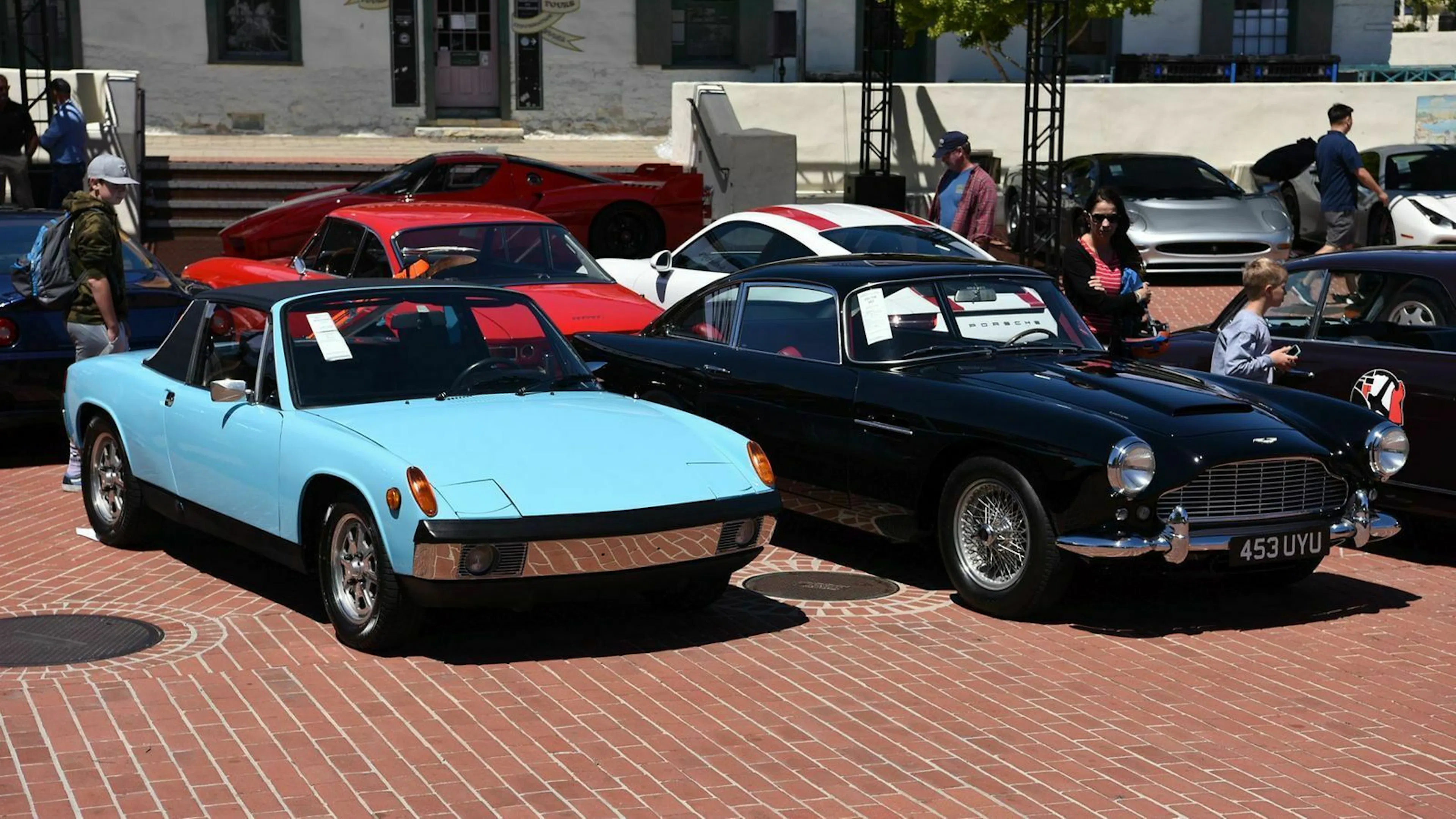 Porsche 914 auf einer Auktion, stehend