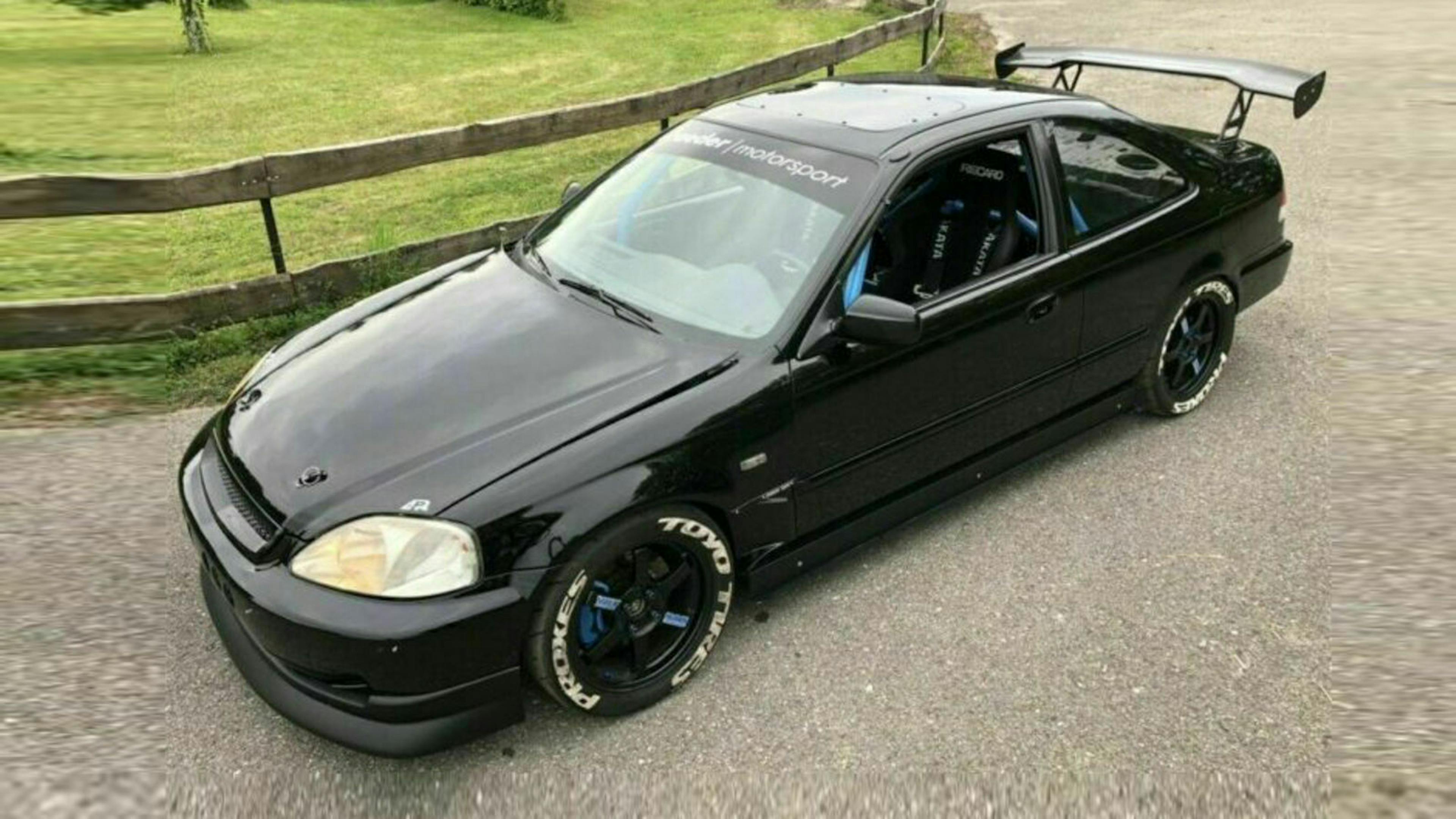 Zu sehen ist der Honda Honda Civic (Umbau) von vorne